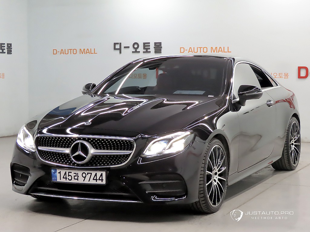 Автомобиль Mercedes-Benz E-Class