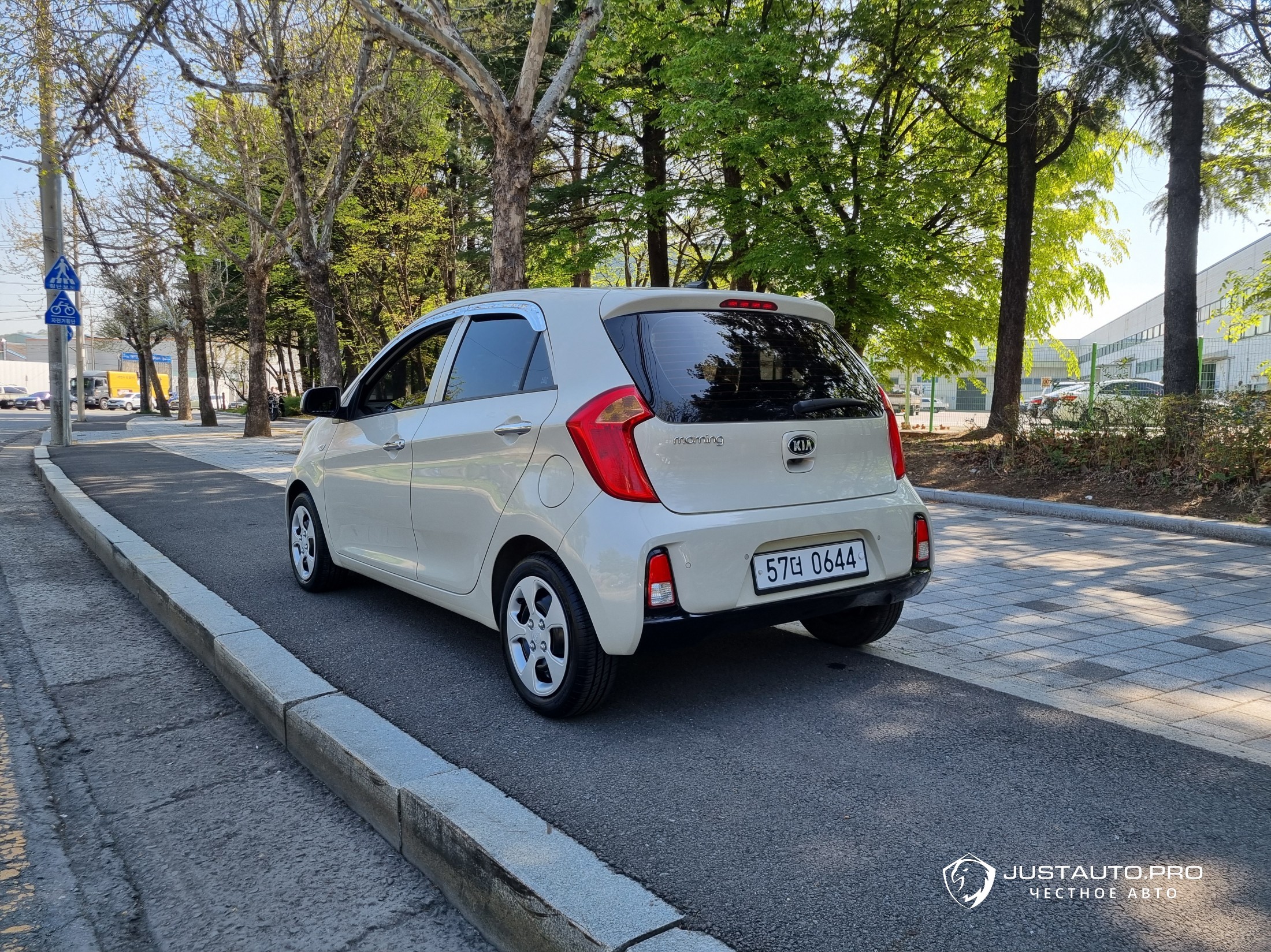 Автомобиль Kia morning