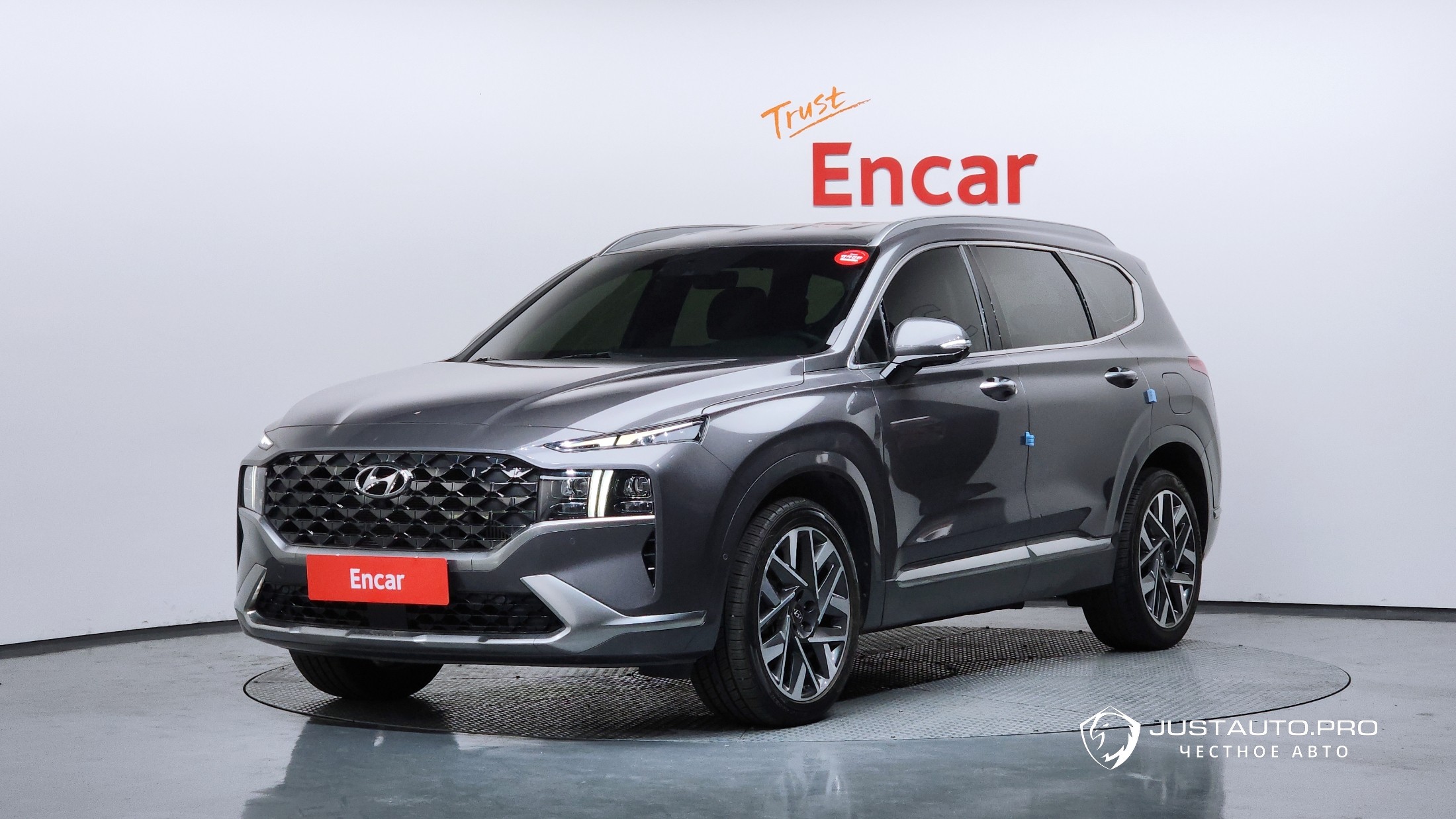 Автомобиль Hyundai Santafe