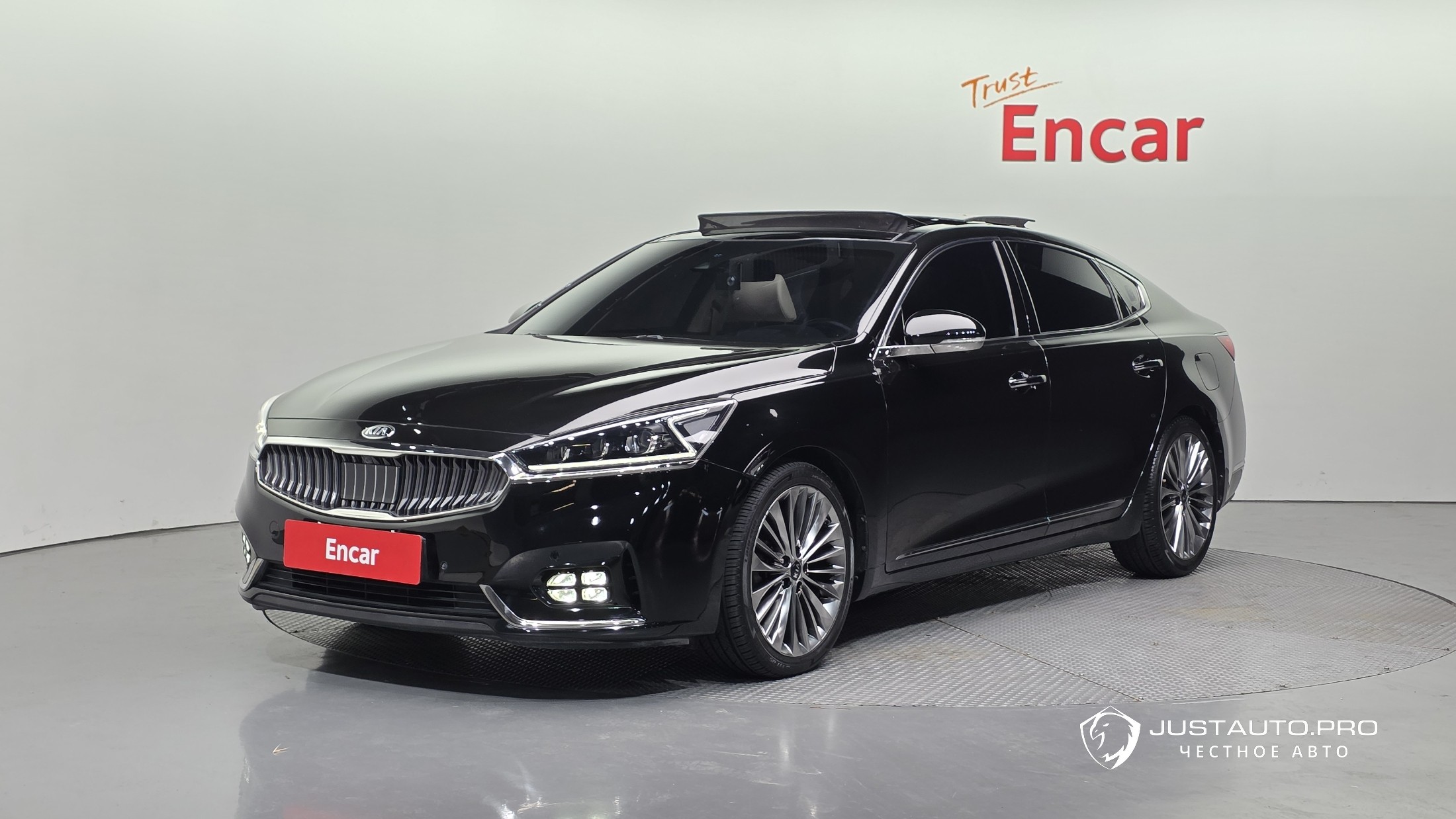Автомобиль Kia K7