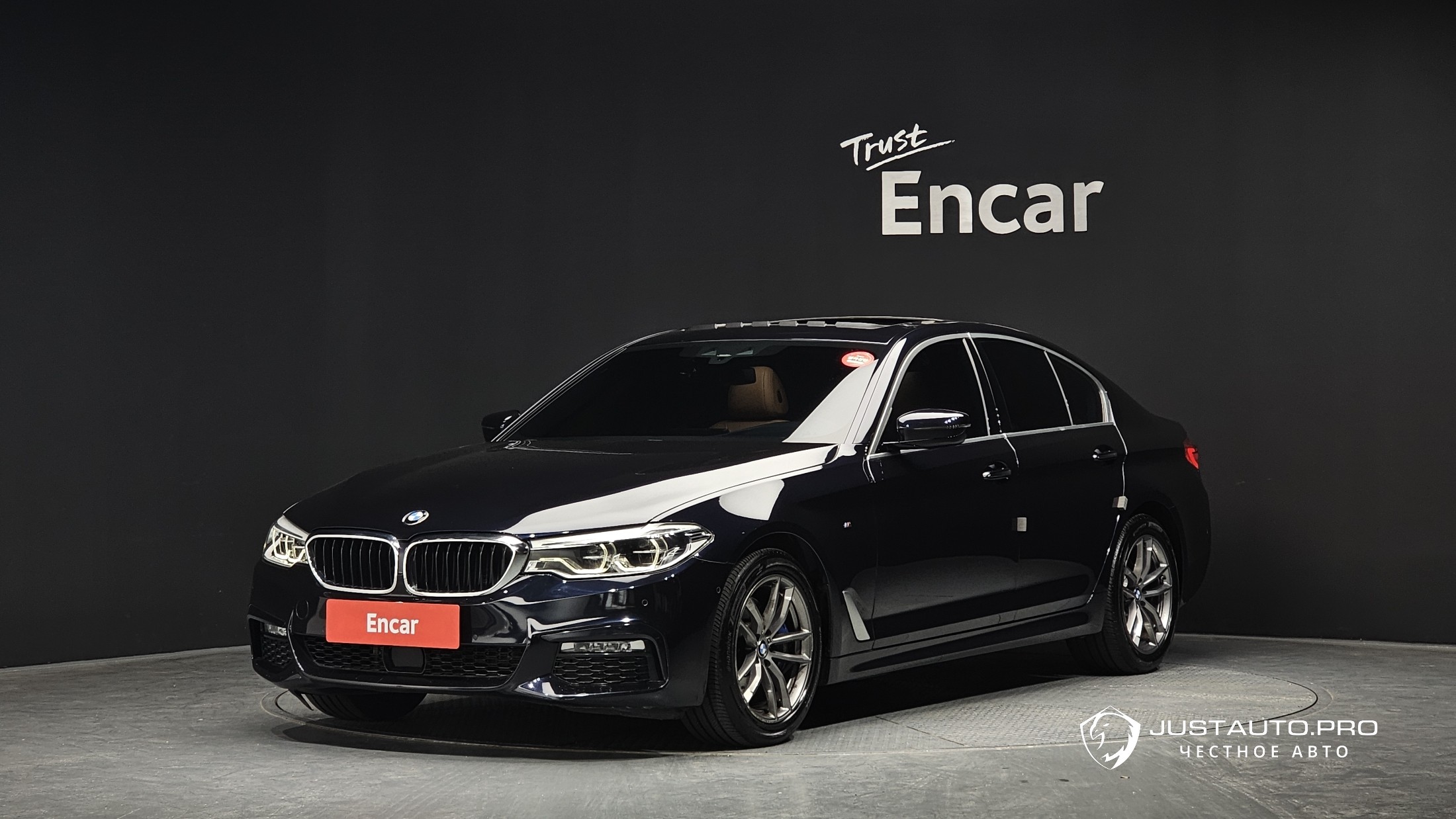 Автомобиль BMW 5-Series