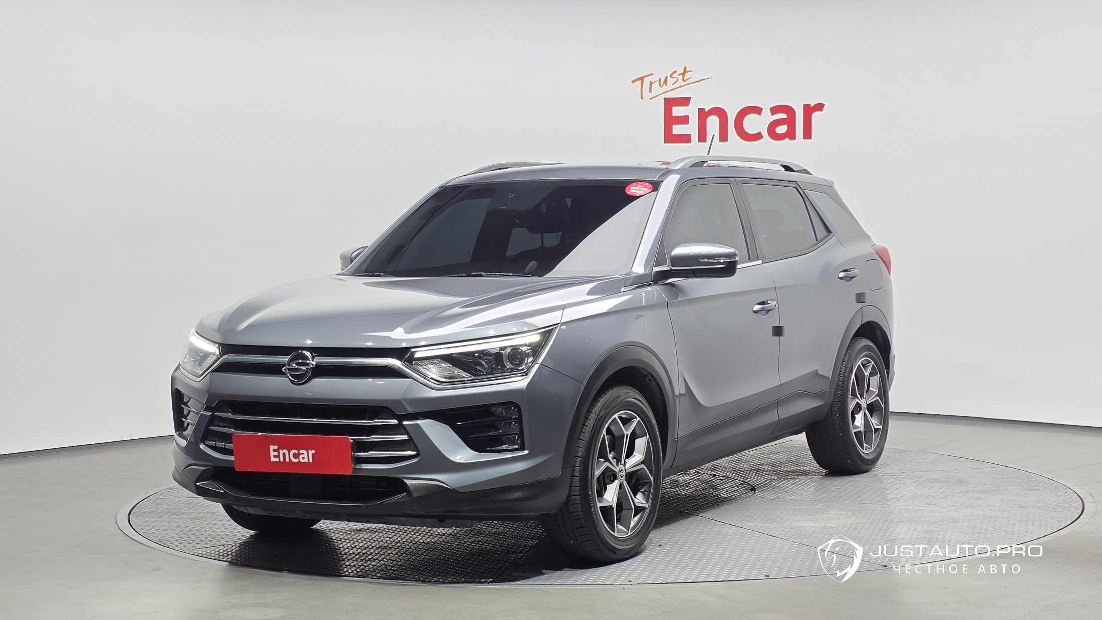 Автомобиль KG_Mobility_Ssangyong KORANDO