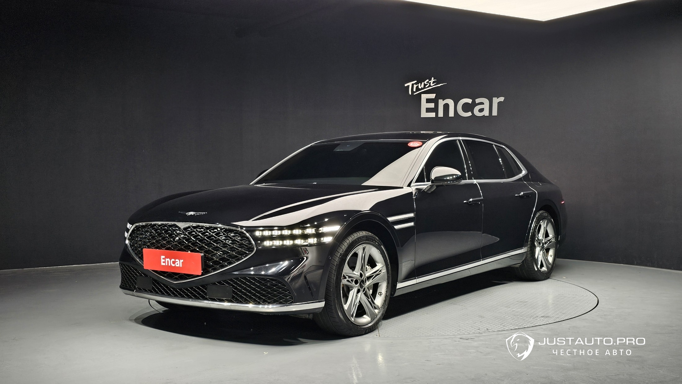 Автомобиль Genesis G90