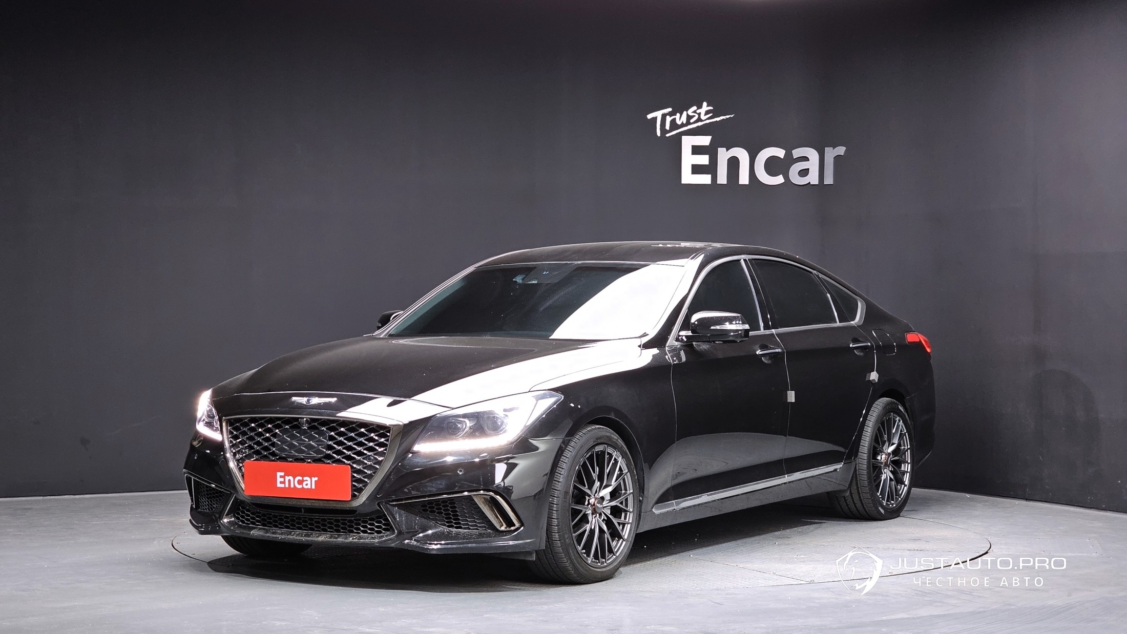 Автомобиль Genesis G80