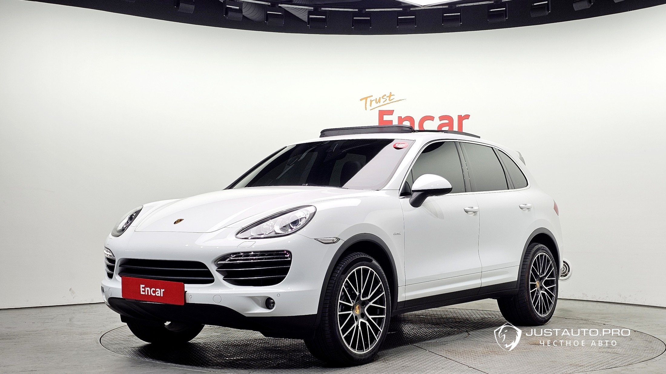Автомобиль Porsche Cayenne