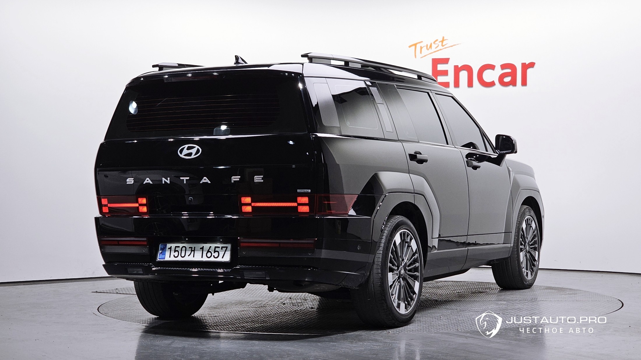 Автомобиль Hyundai Santafe