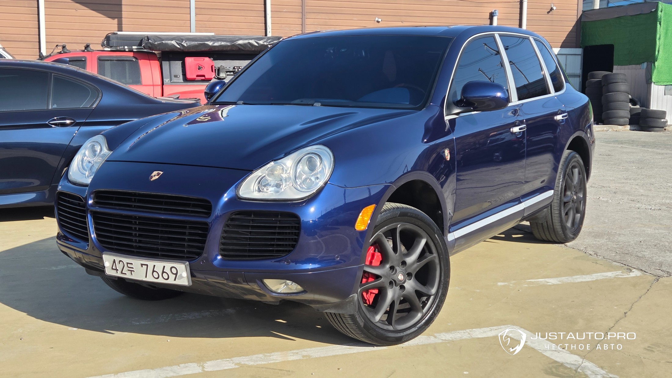 Автомобиль Porsche Cayenne