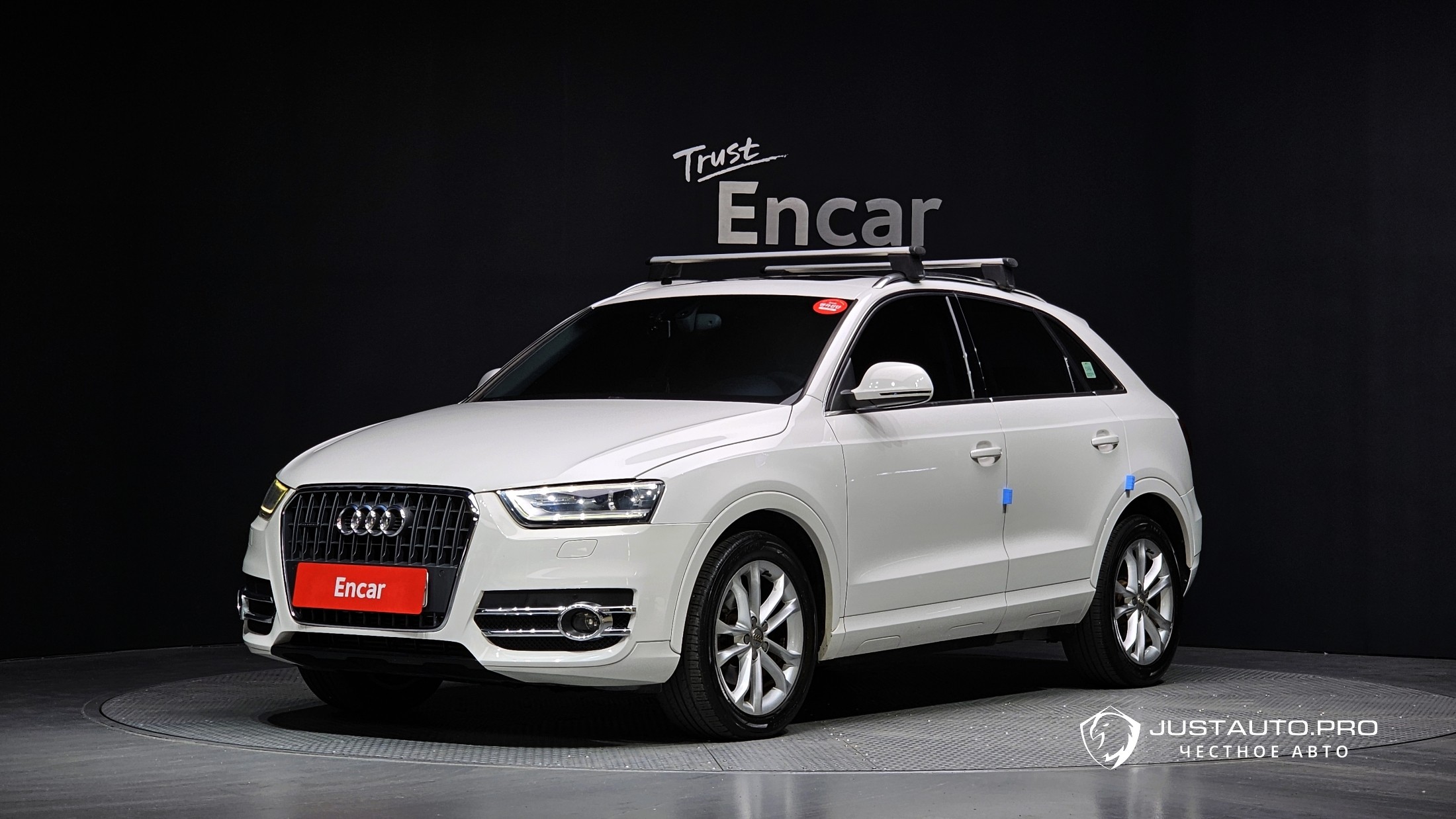 Автомобиль Audi Q3