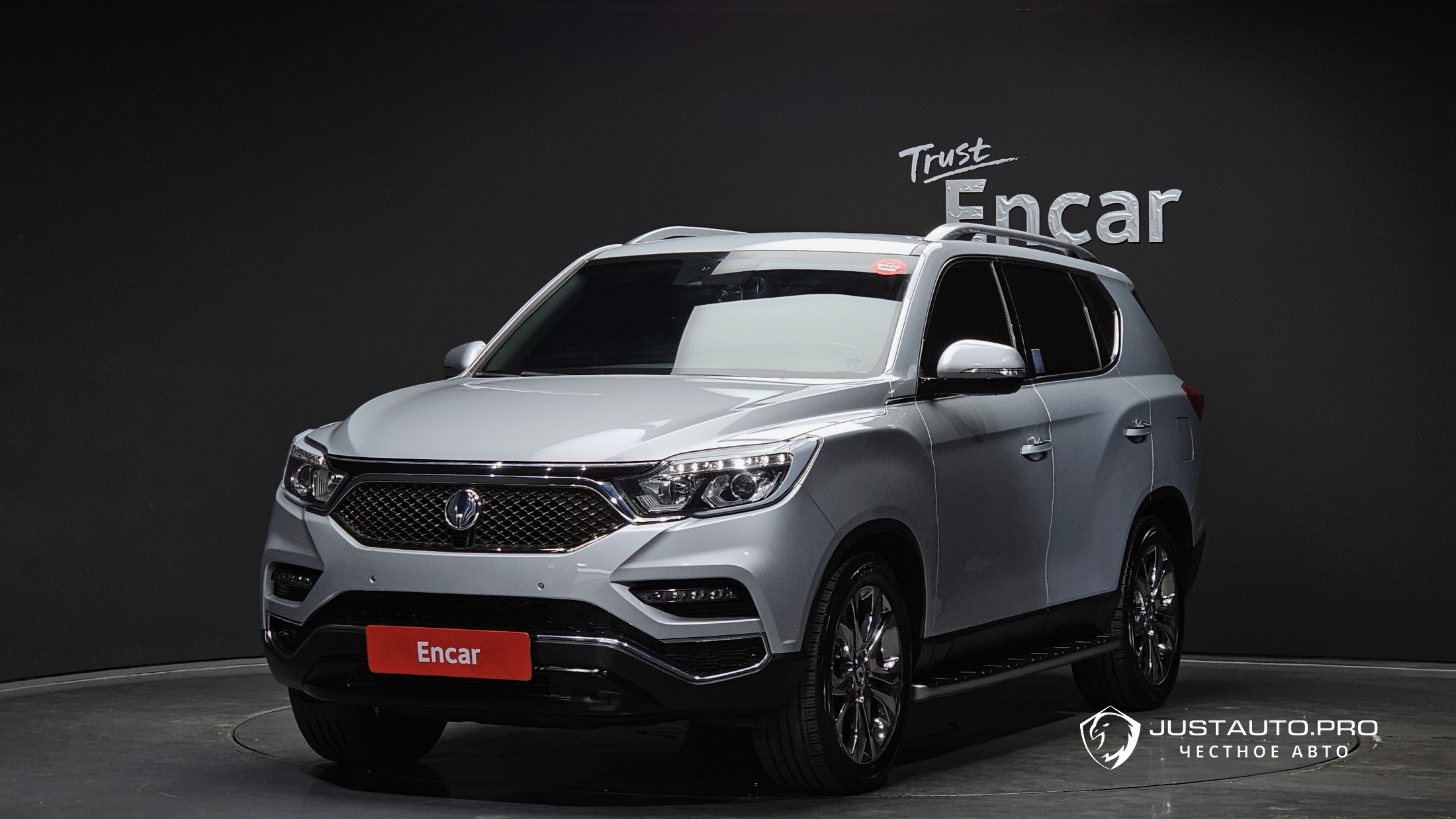 Автомобиль KG_Mobility_Ssangyong Rexton