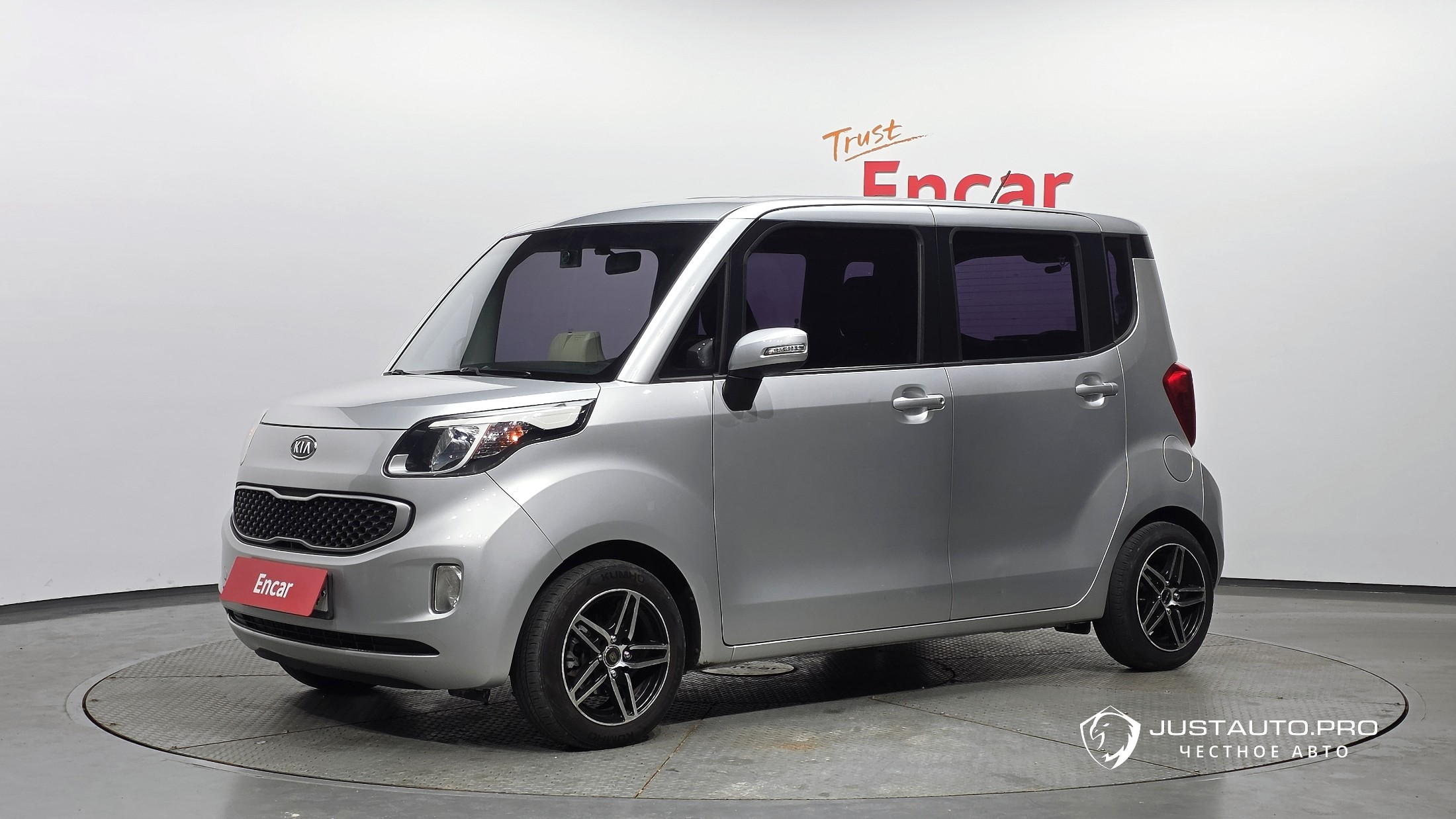 Автомобиль Kia RAY
