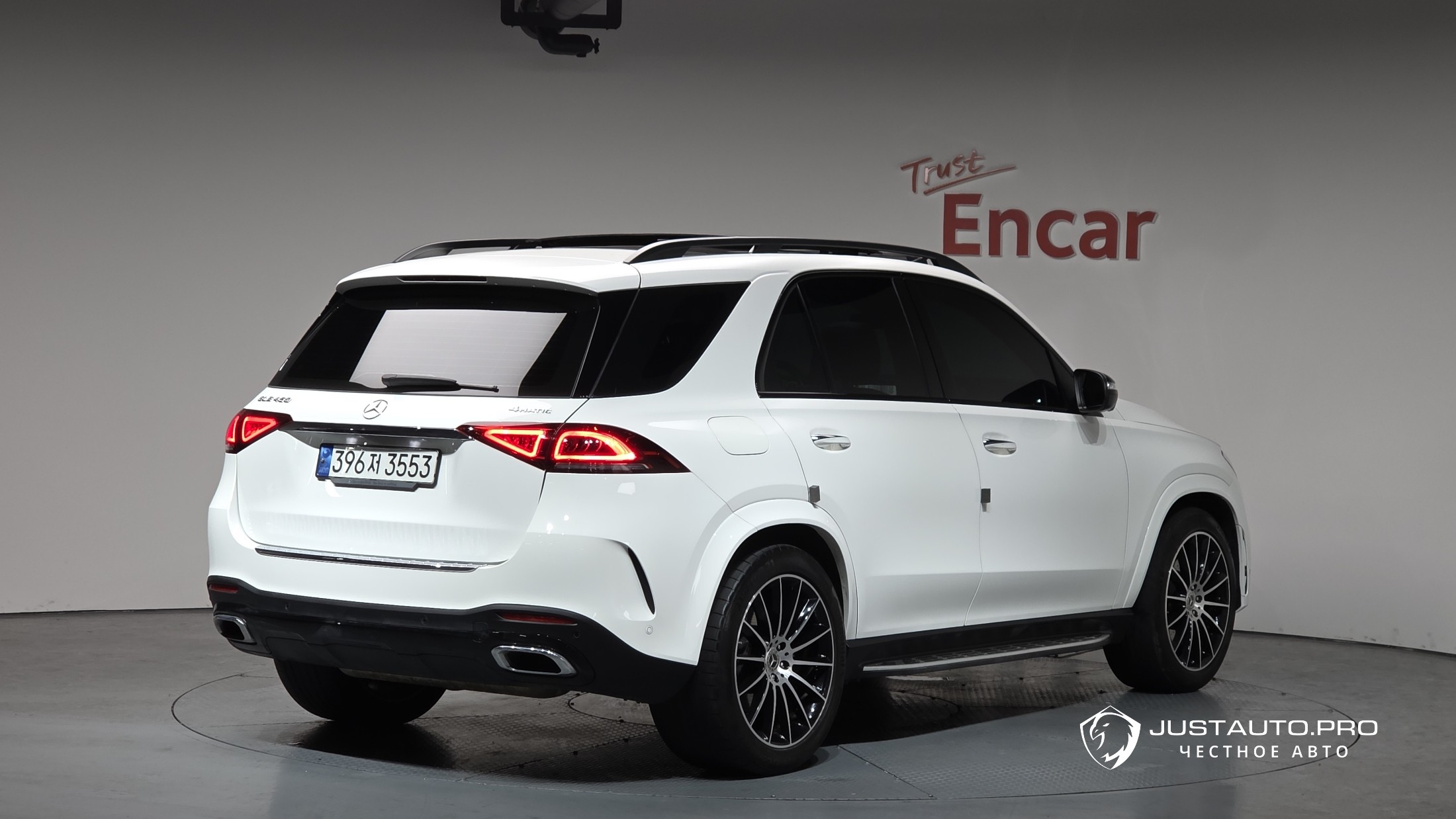 Автомобиль Mercedes-Benz GLE-Class