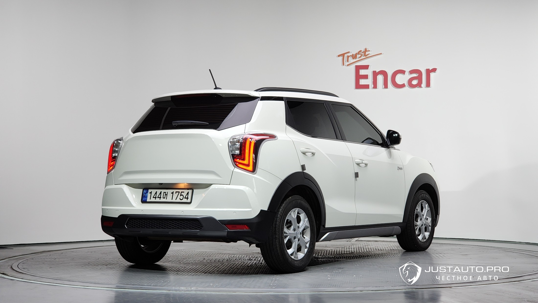 Автомобиль KG_Mobility_Ssangyong TIBOLI