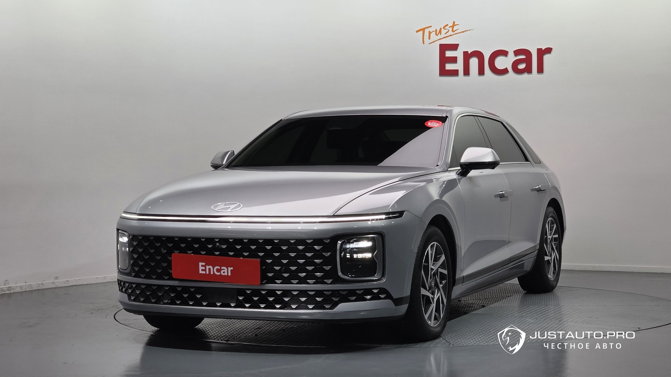 Автомобиль Hyundai Grandeur