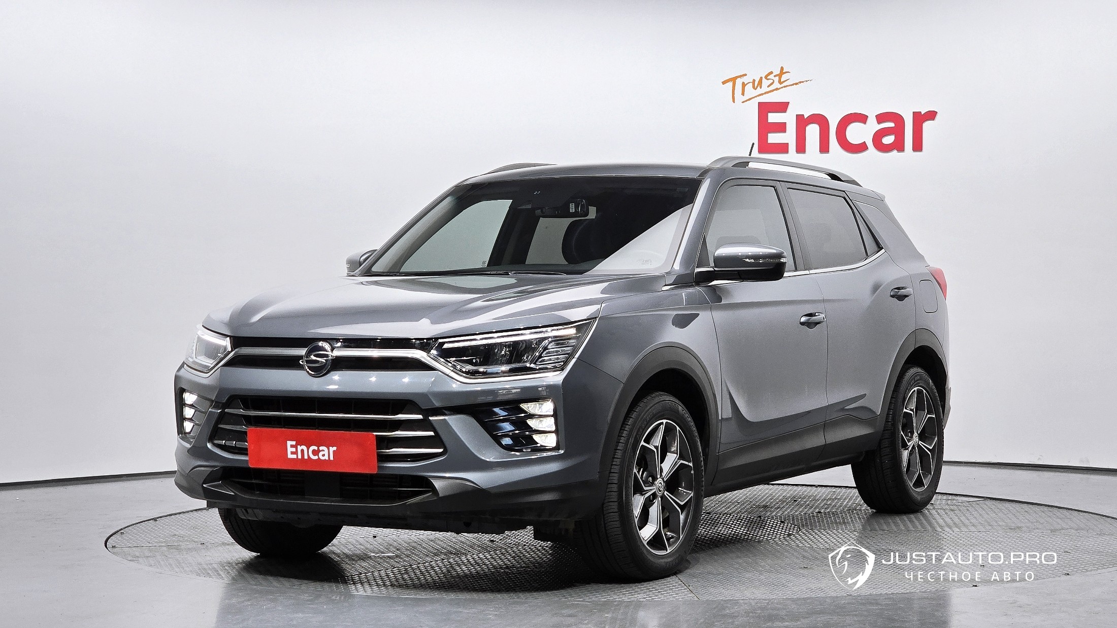 Автомобиль KG_Mobility_Ssangyong KORANDO