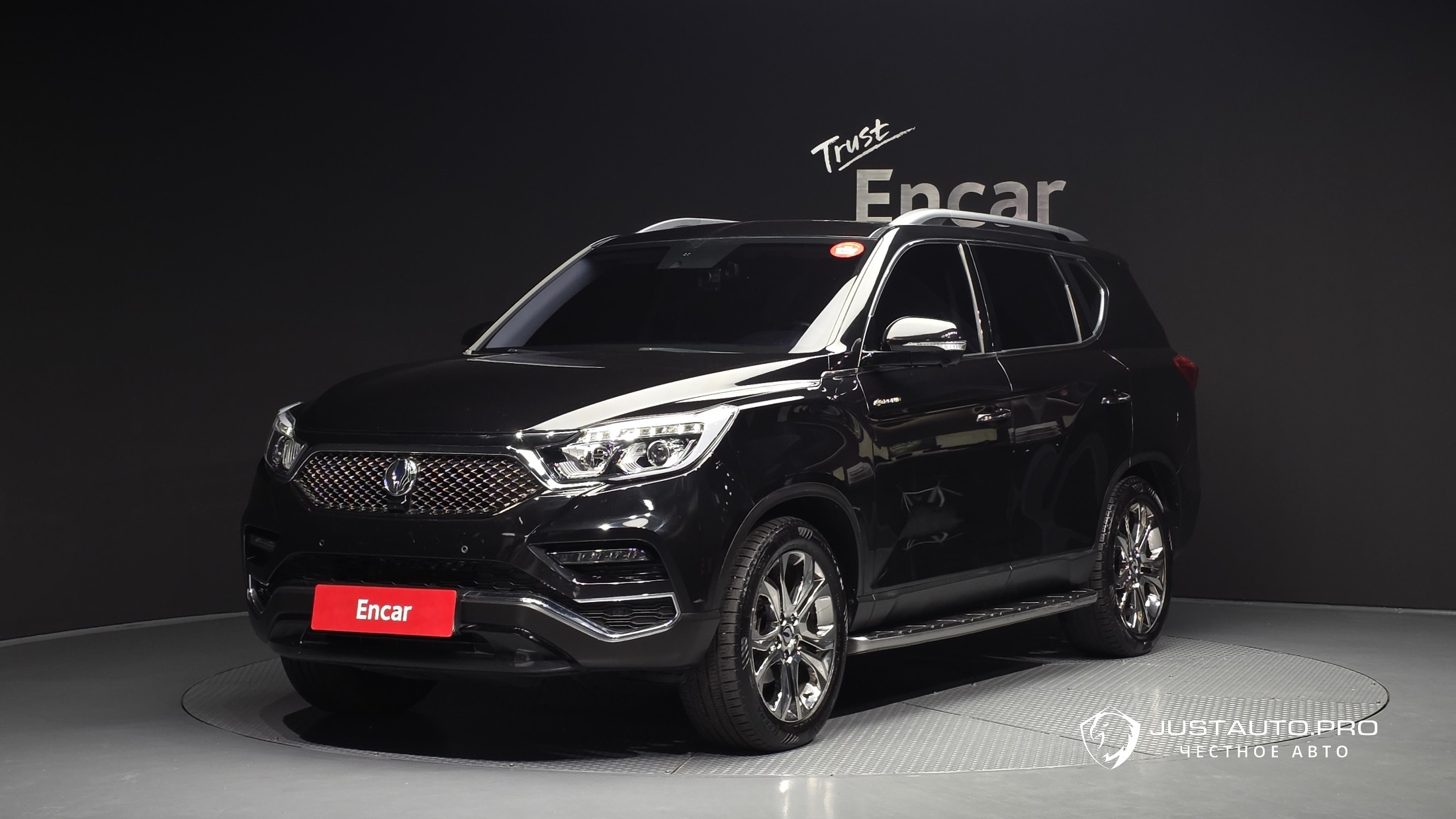 Автомобиль KG_Mobility_Ssangyong Rexton