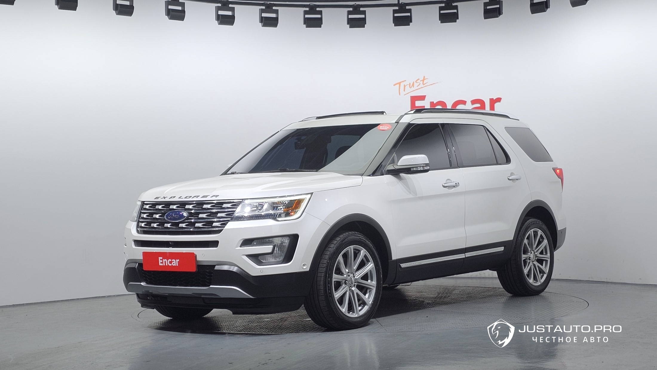 Автомобиль Ford Explorer