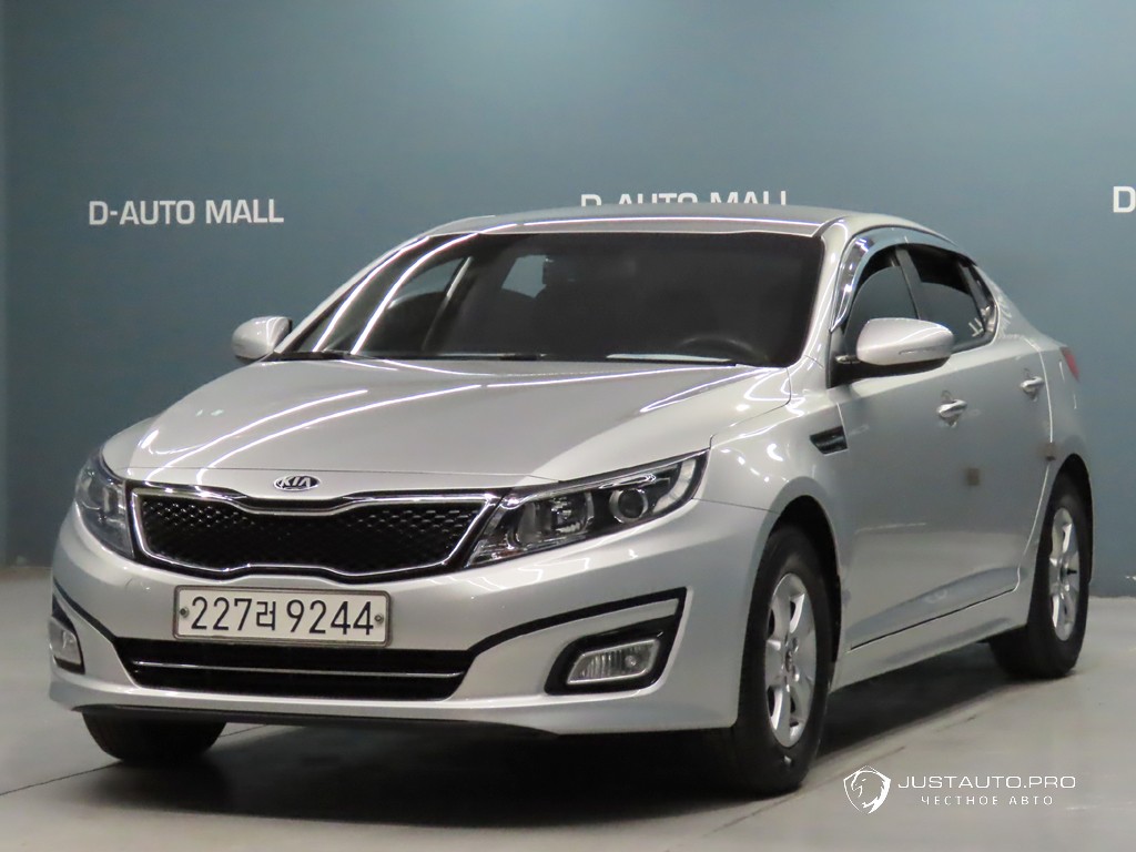 Автомобиль Kia K5