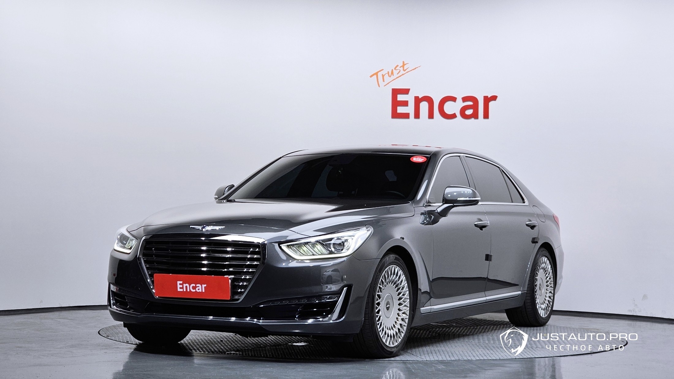 Автомобиль Genesis EQ900
