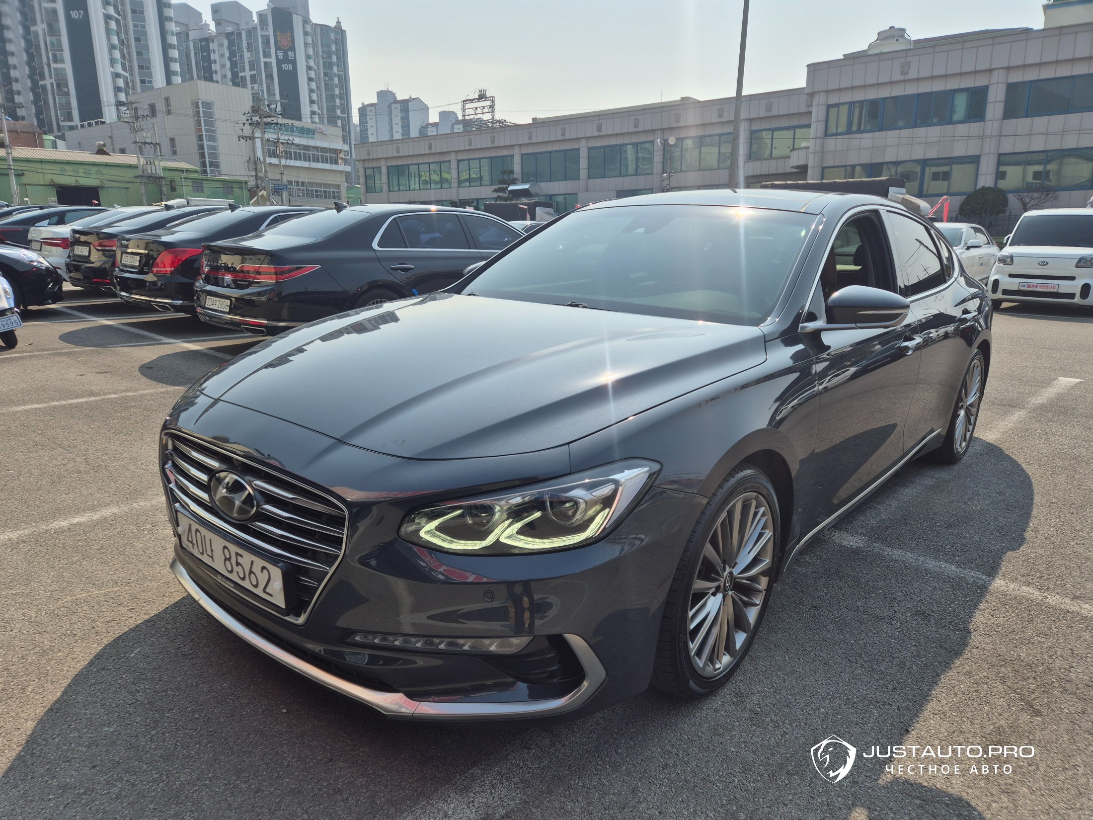 Автомобиль Hyundai Grandeur