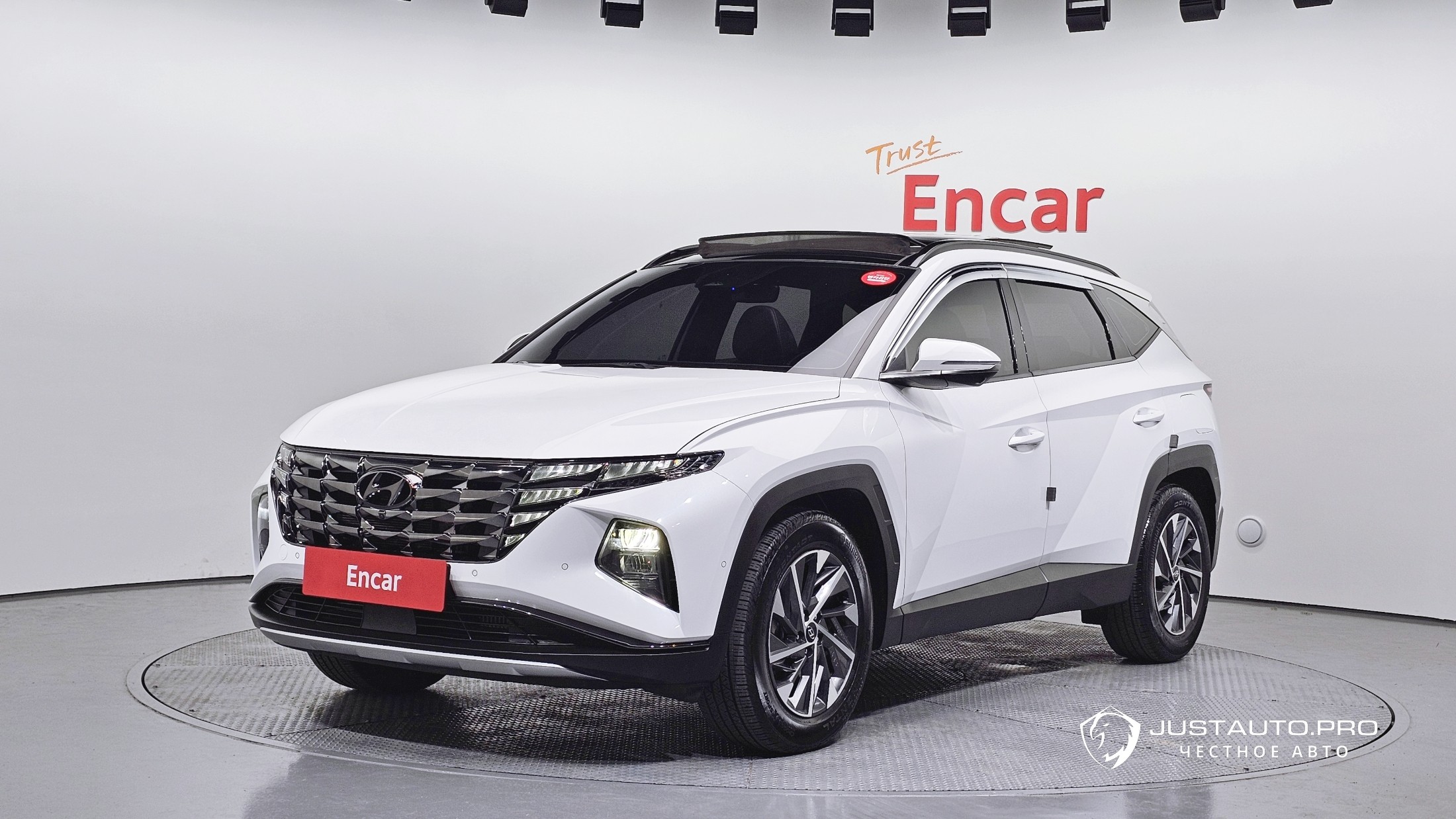 Автомобиль Hyundai Tucson