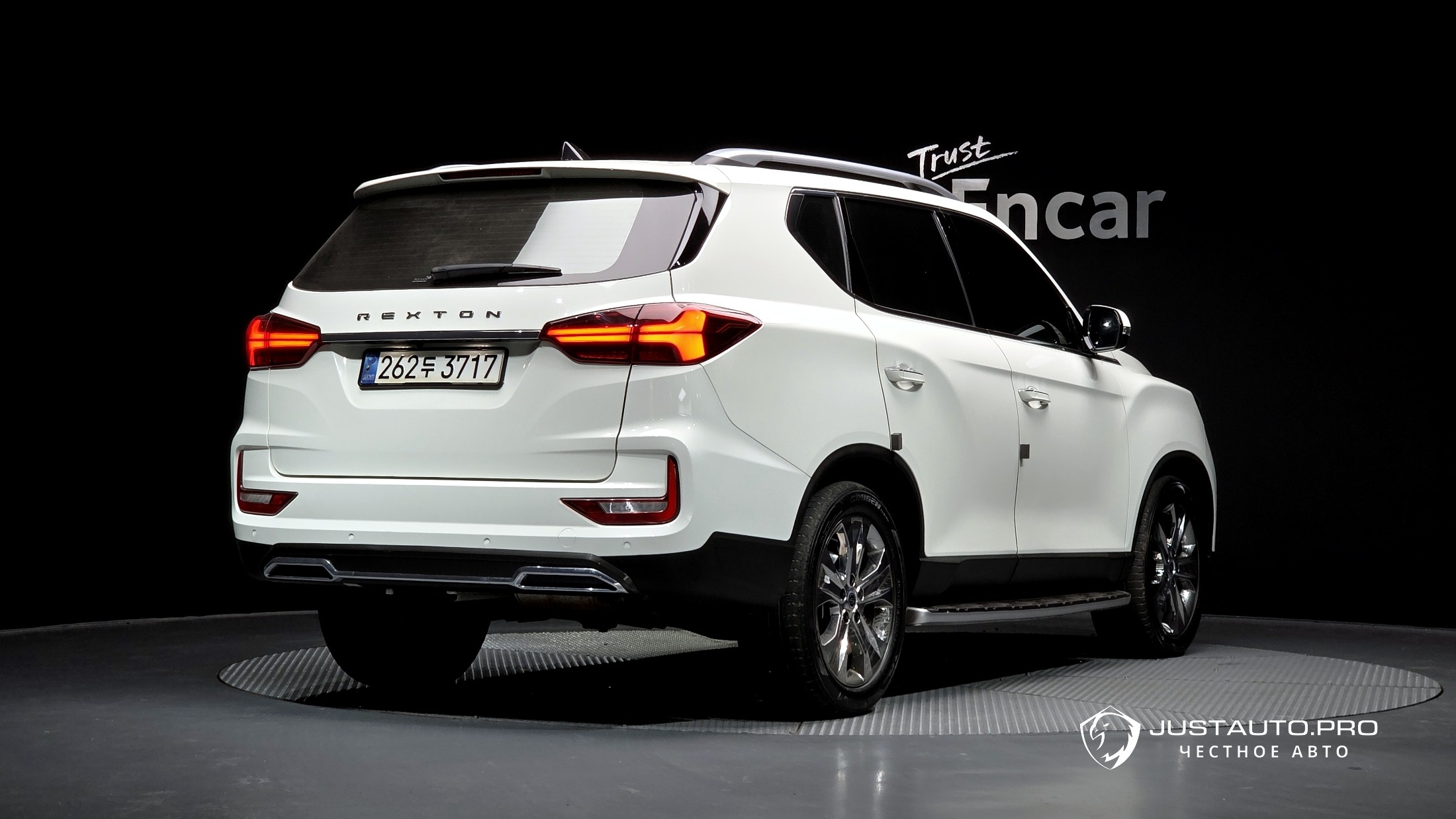 Автомобиль KG_Mobility_Ssangyong Rexton