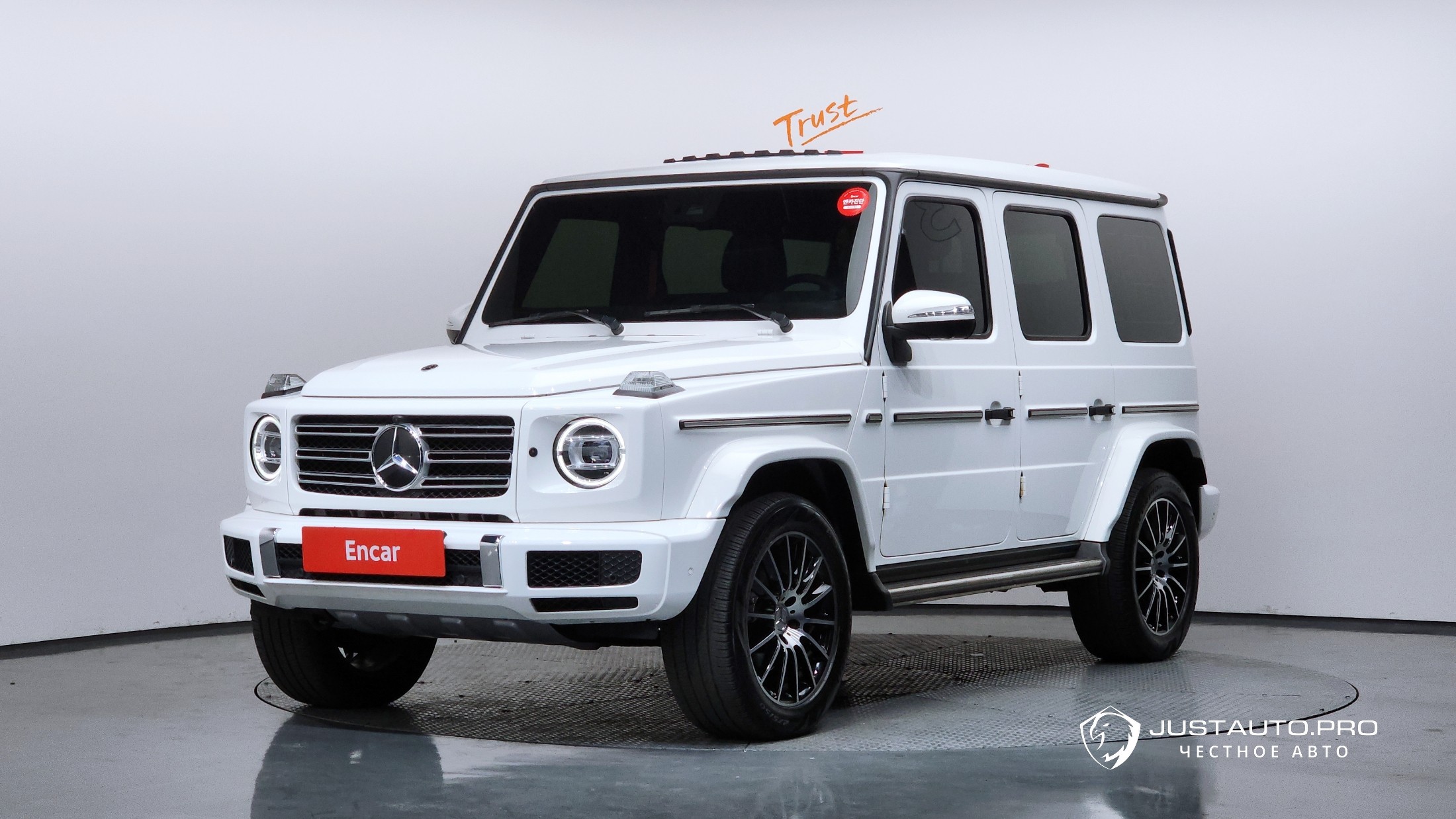 Автомобиль Mercedes-Benz G-Class