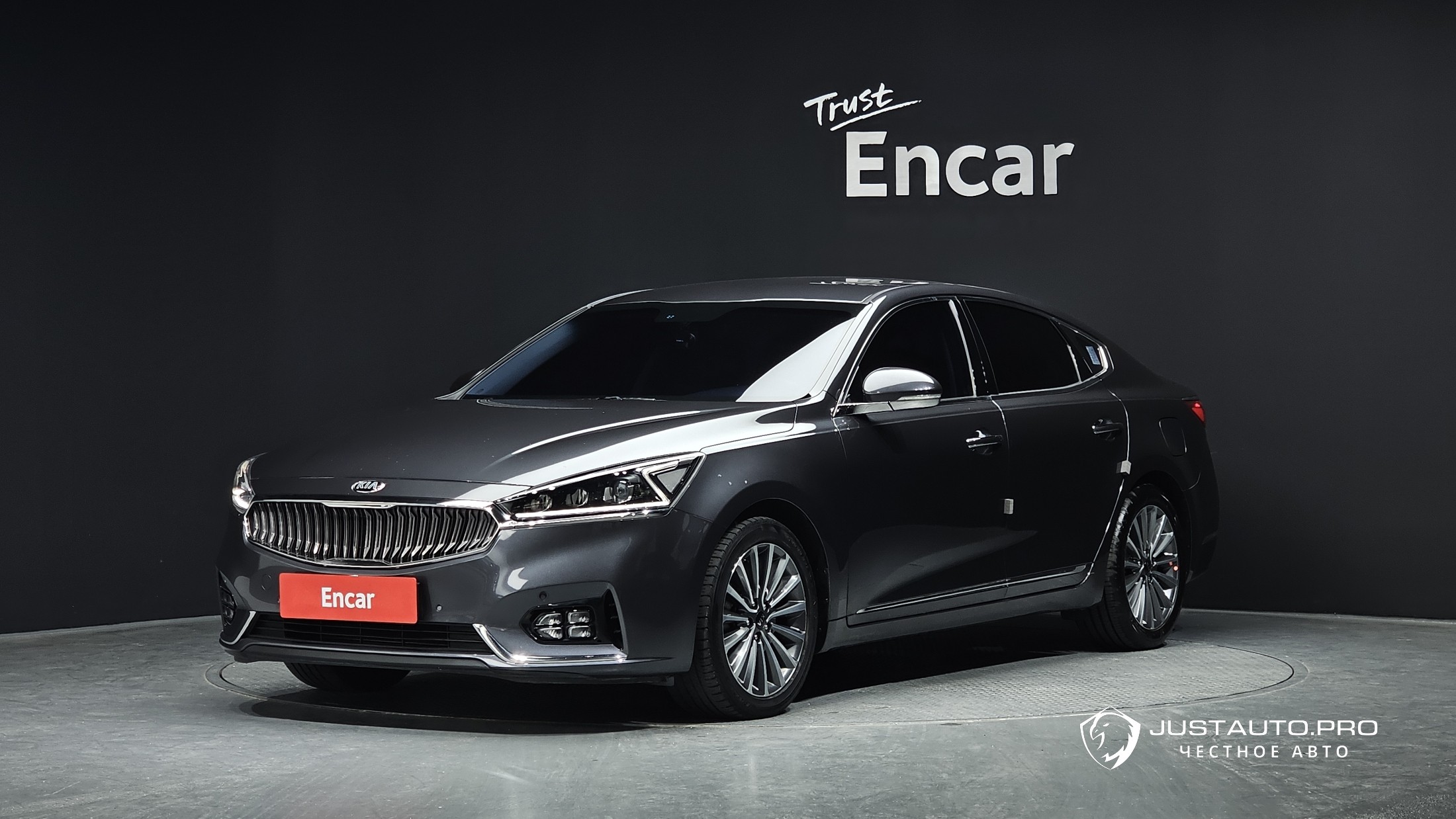 Автомобиль Kia K7