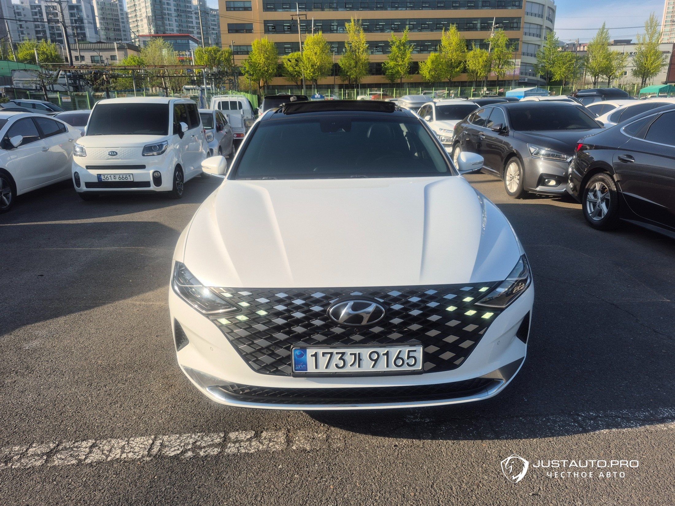 Автомобиль Hyundai Grandeur