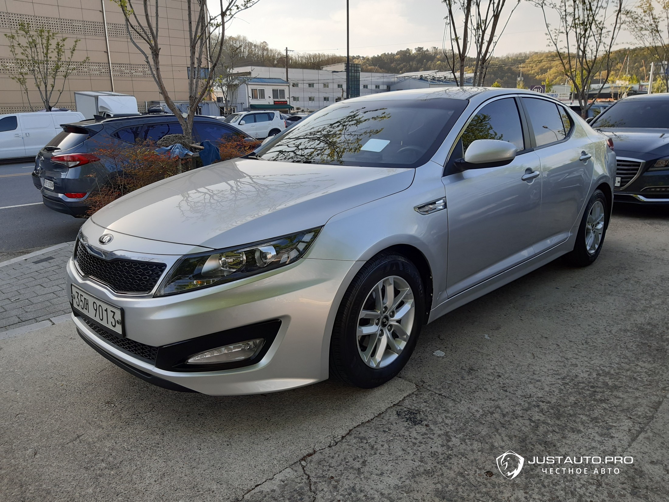 Автомобиль Kia K5