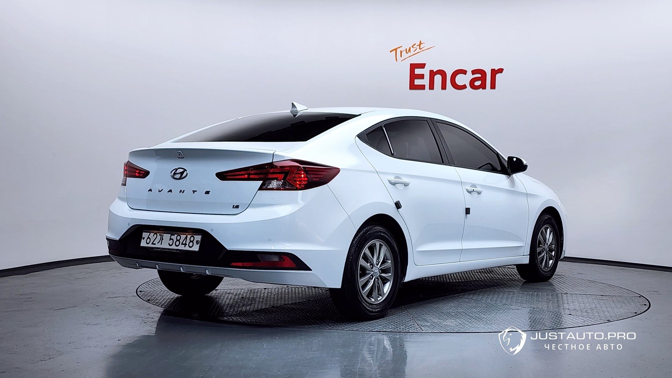 Автомобиль Hyundai AVANTE