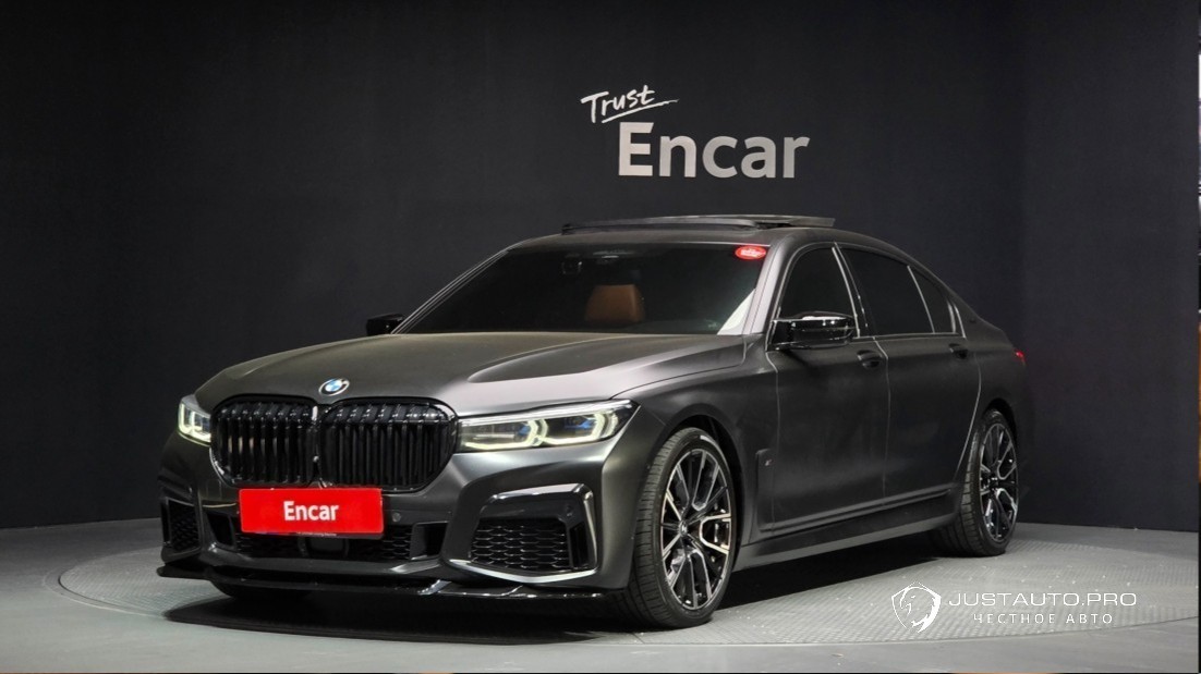 Автомобиль BMW 7-Series