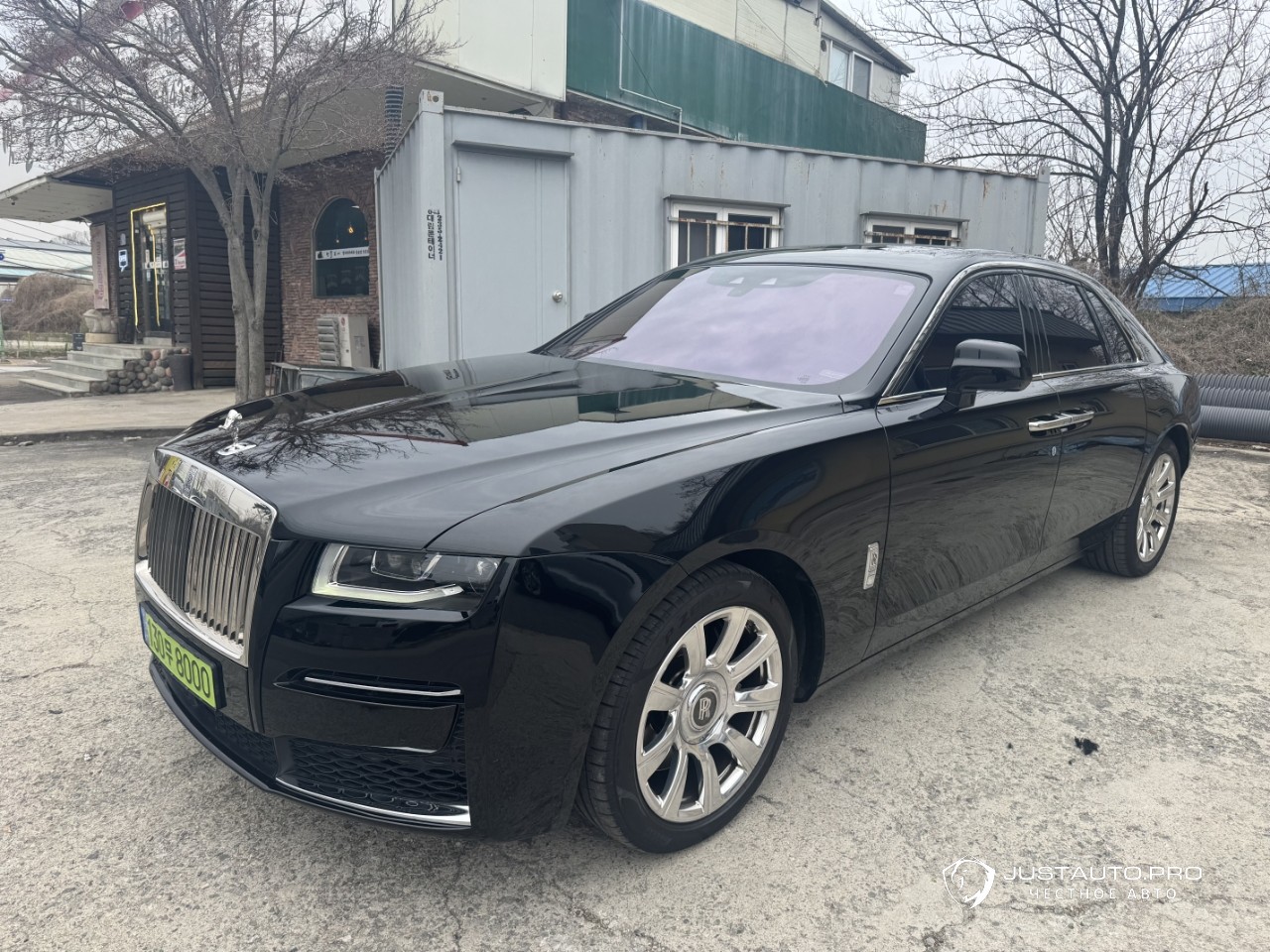 Автомобиль Rolls-Royce Ghost