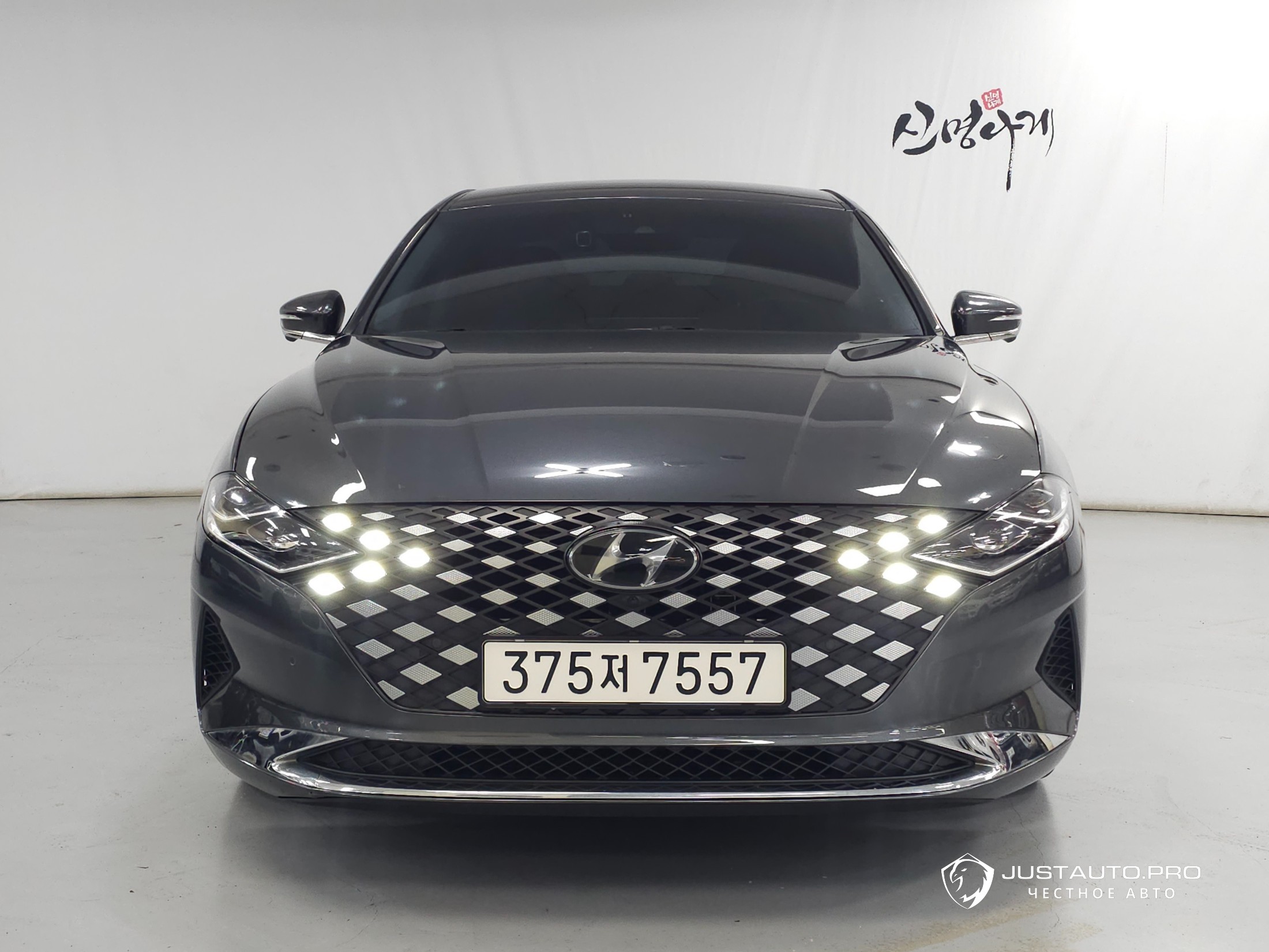 Автомобиль Hyundai Grandeur
