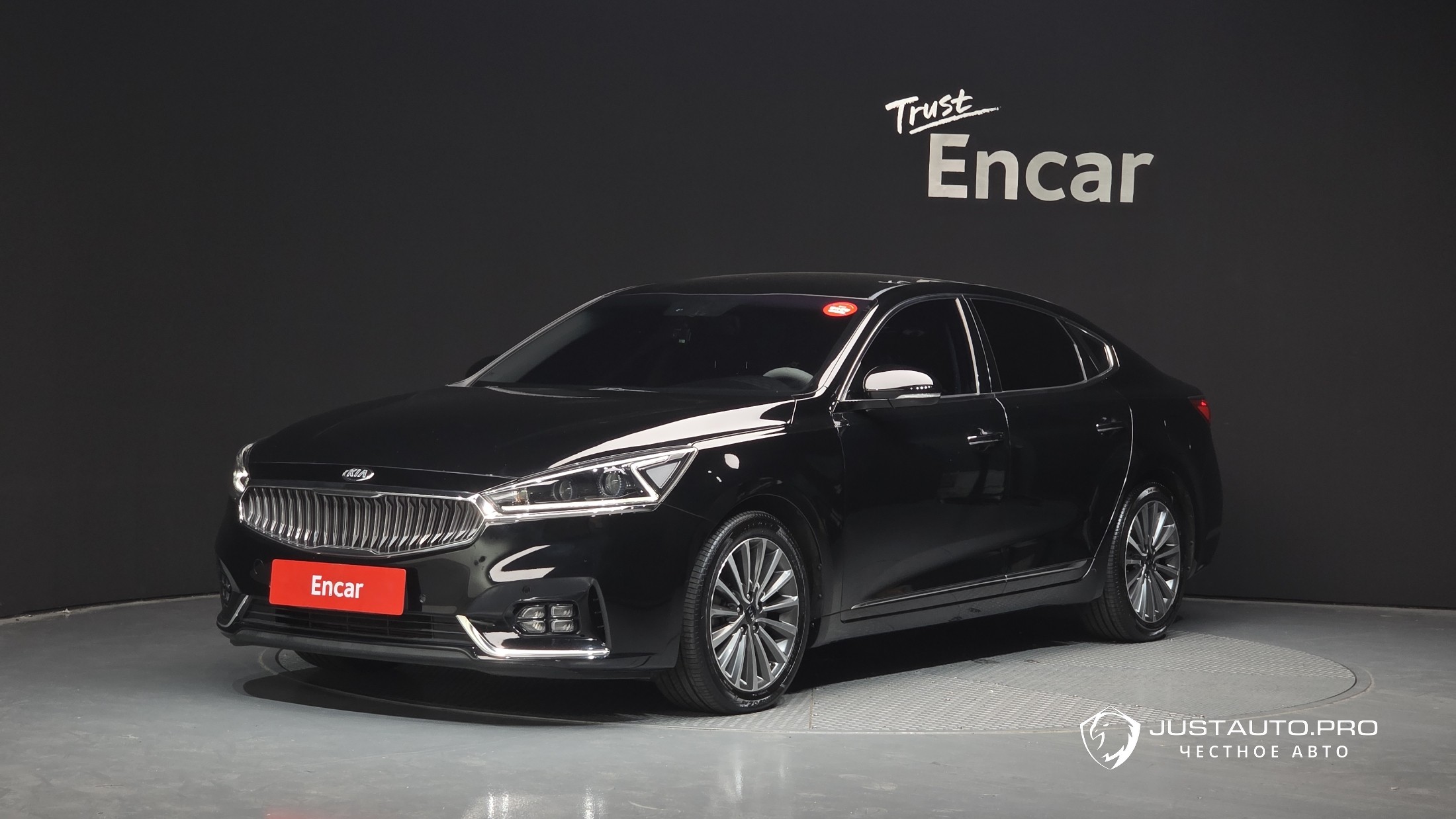 Автомобиль Kia K7