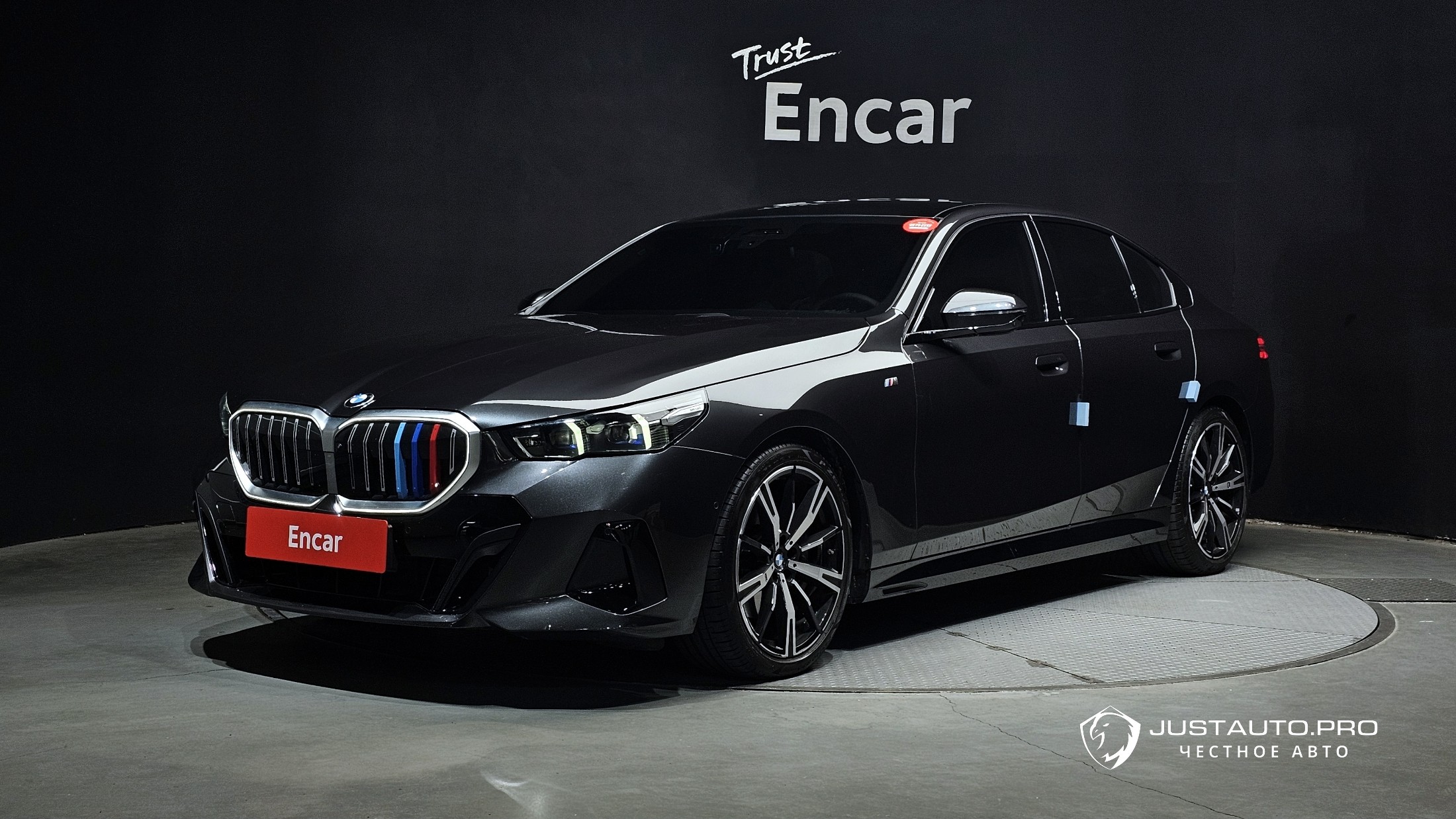 Автомобиль BMW 5-Series