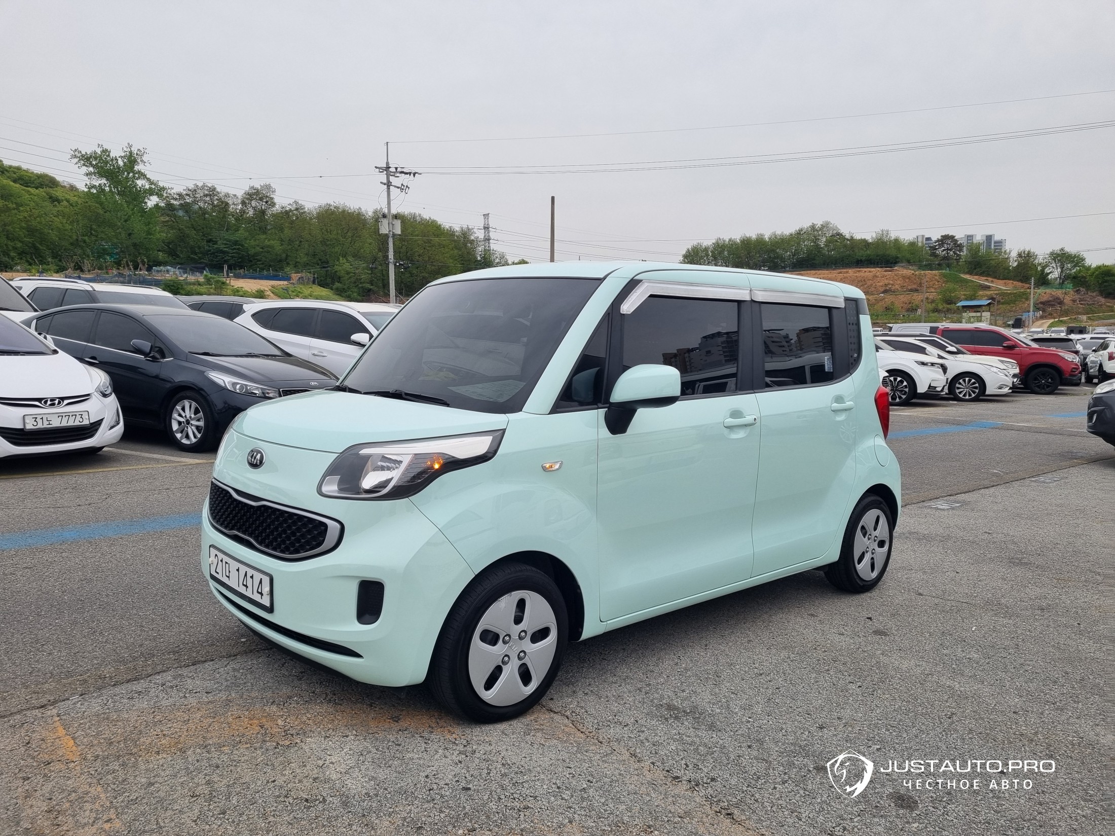 Автомобиль Kia RAY