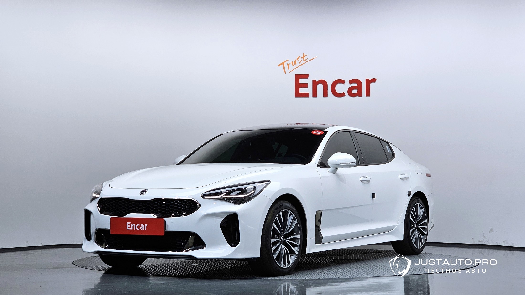 Автомобиль Kia Stinger