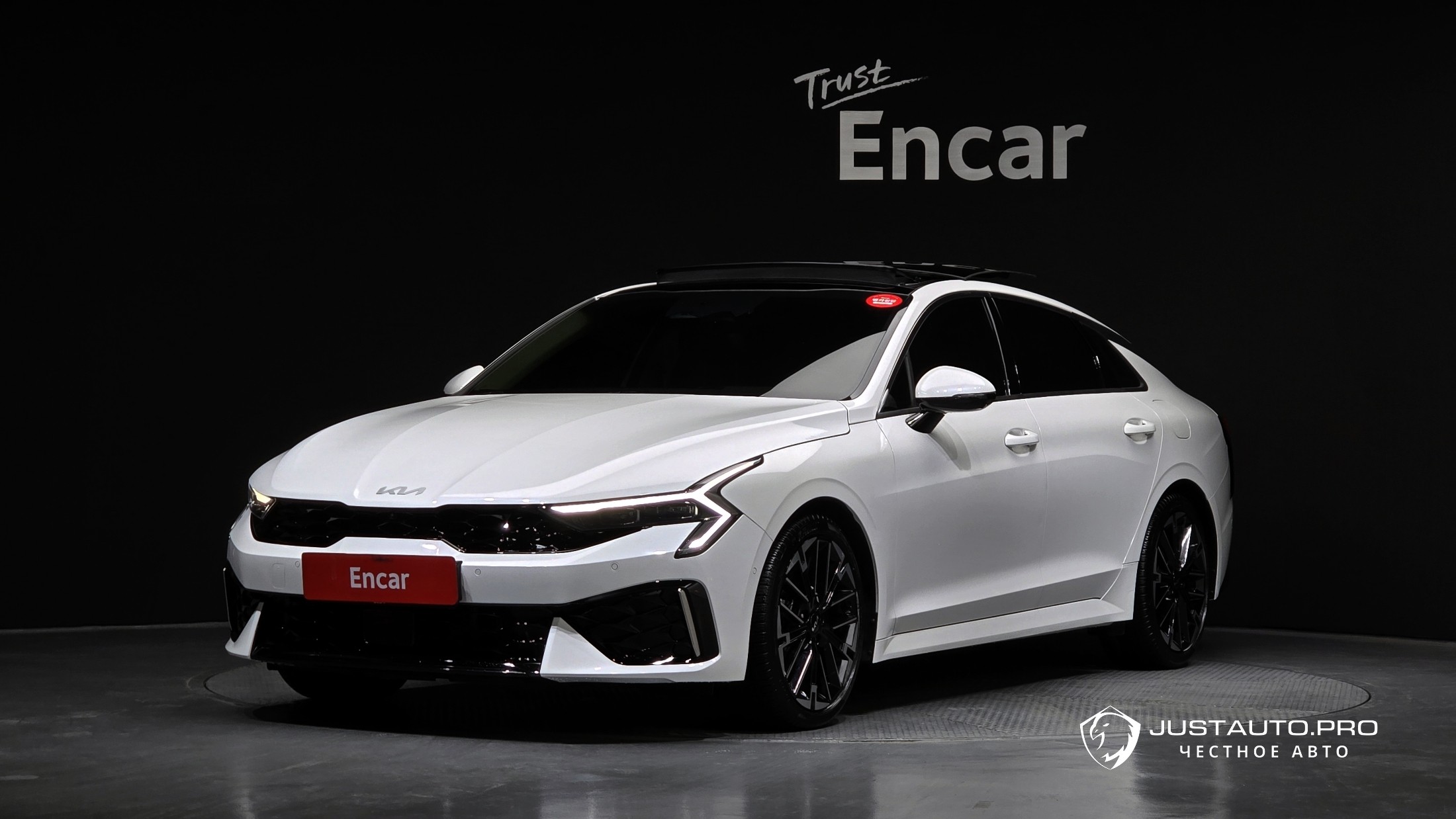 Автомобиль Kia K5