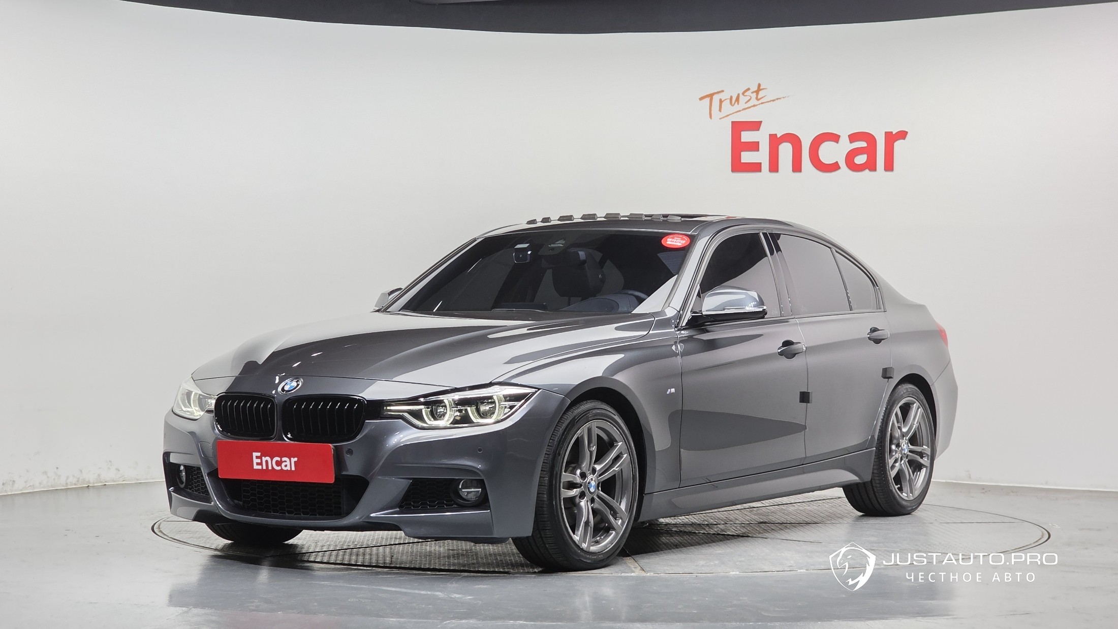 Автомобиль BMW 3-Series