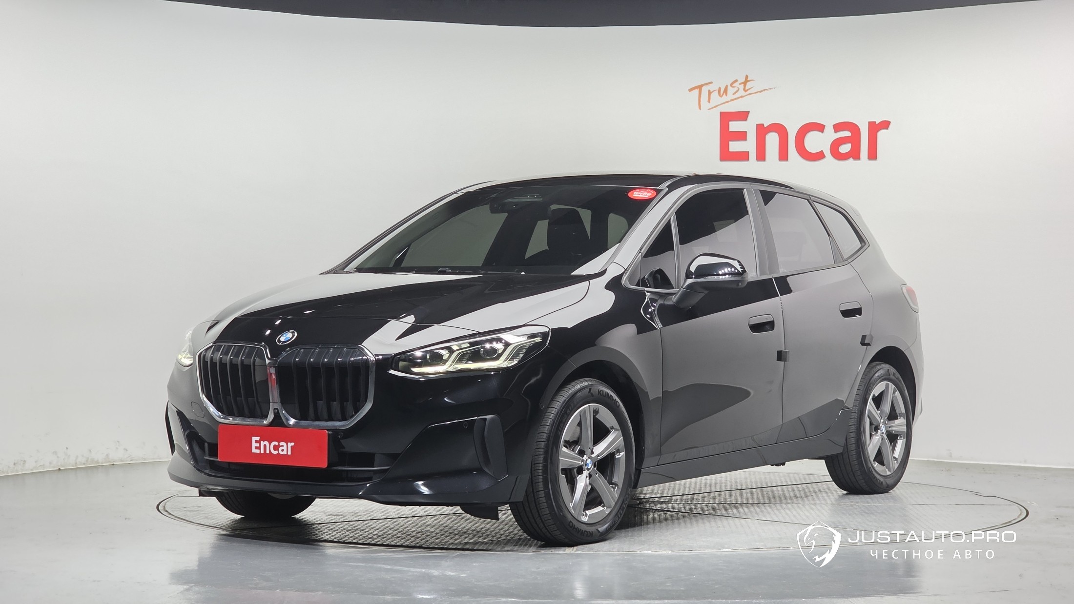 Автомобиль BMW 2-Series