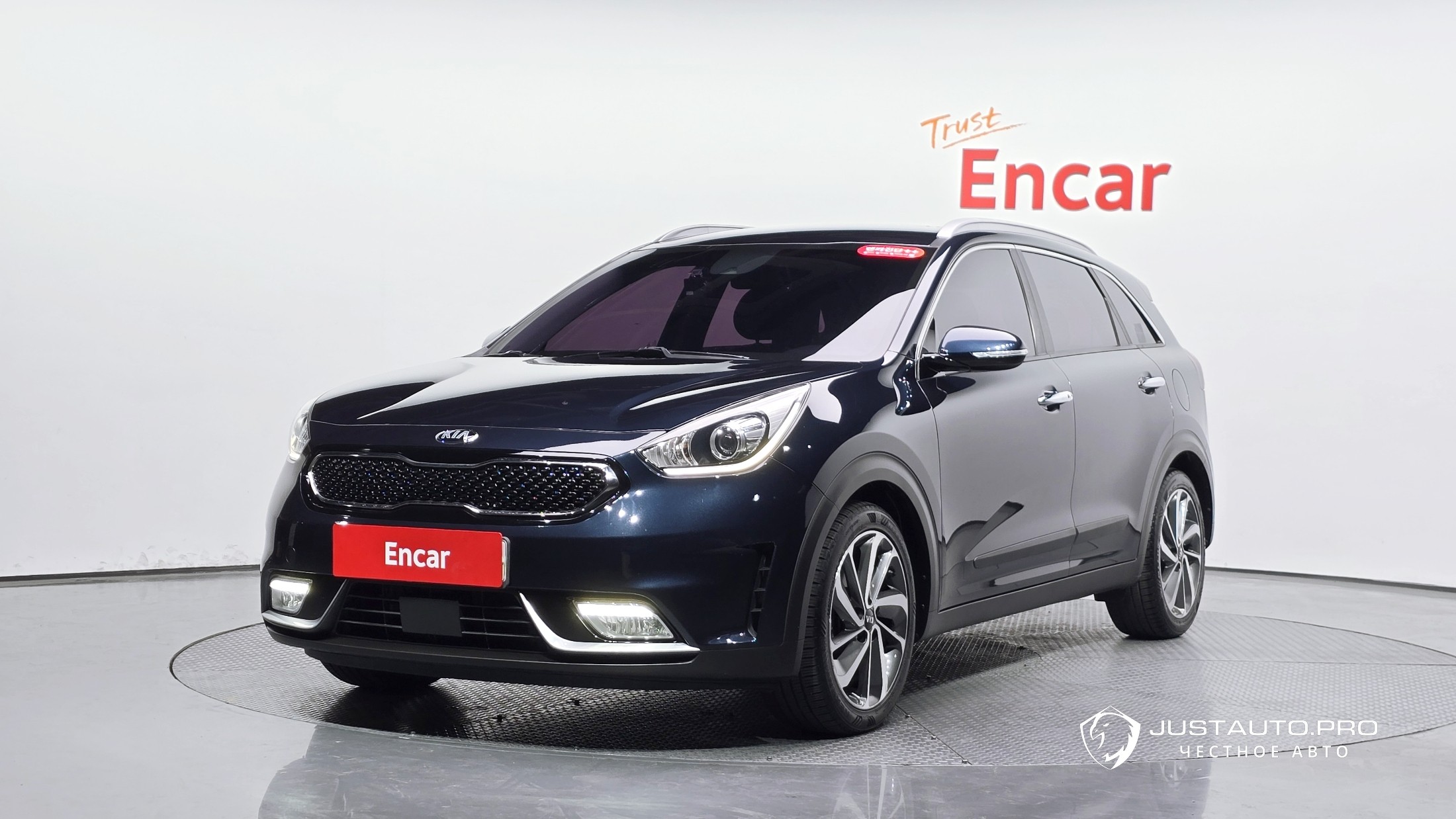 Автомобиль Kia Niro