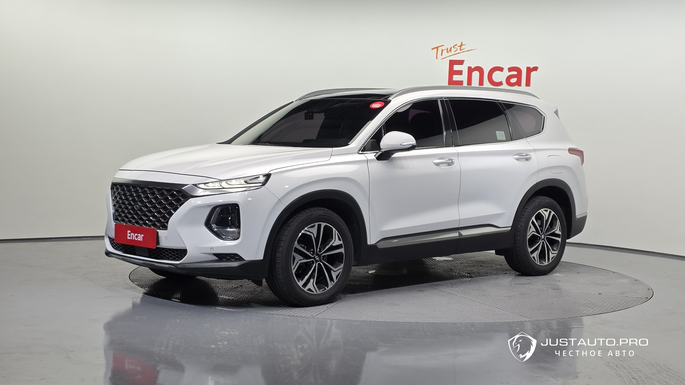 Автомобиль Hyundai Santafe