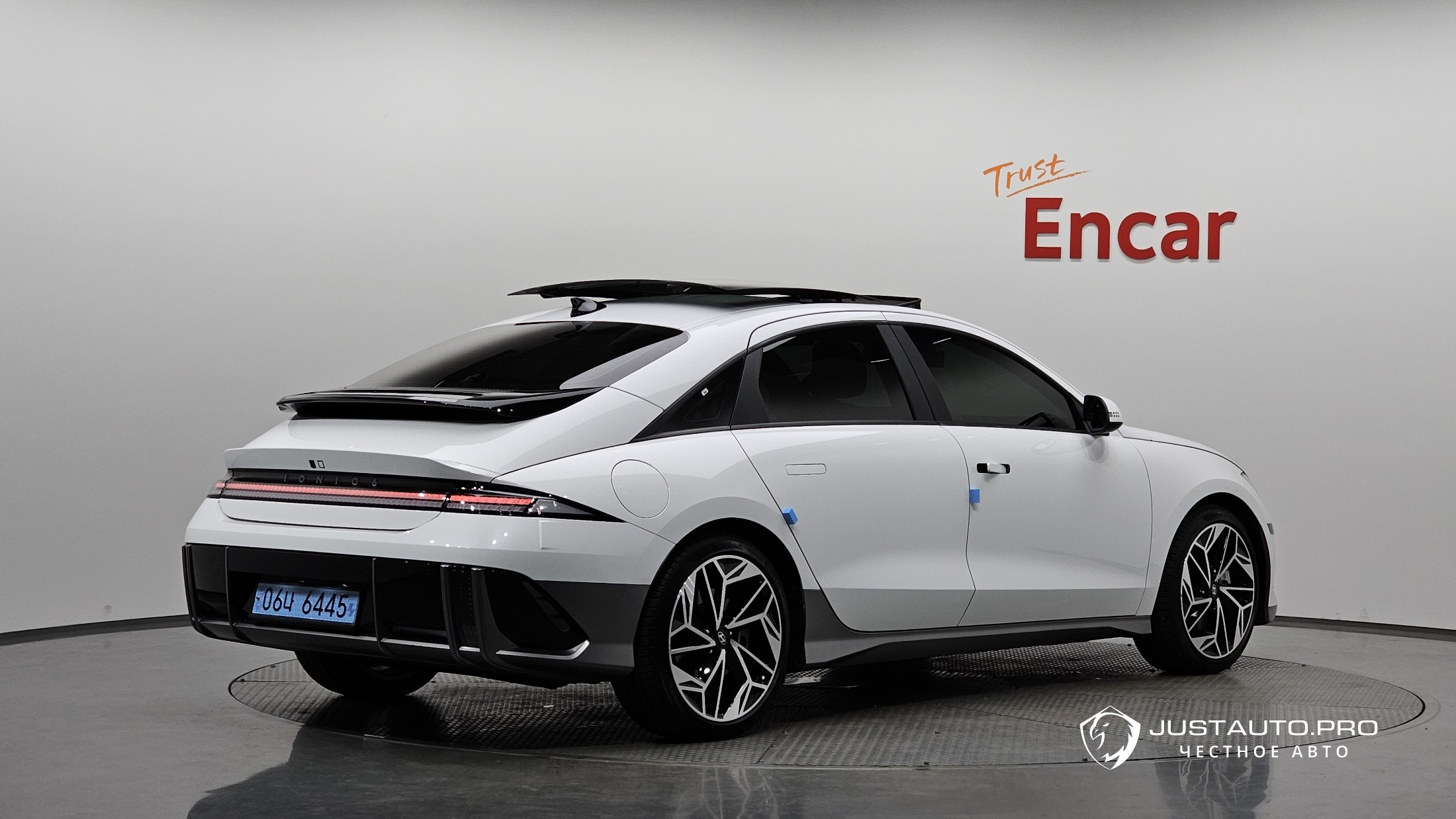 Автомобиль Hyundai Ioniq6