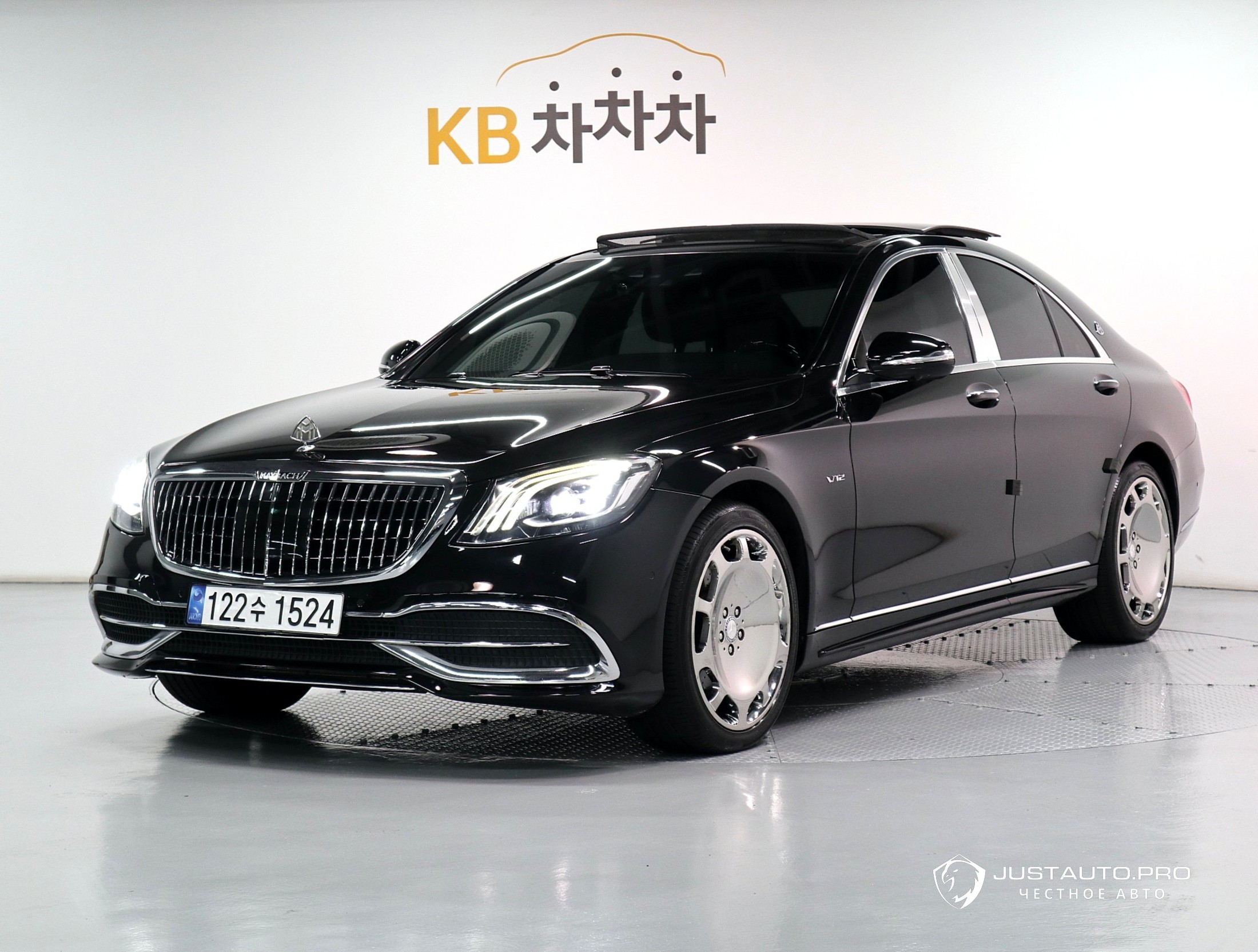 Автомобиль Mercedes-Benz S-Class