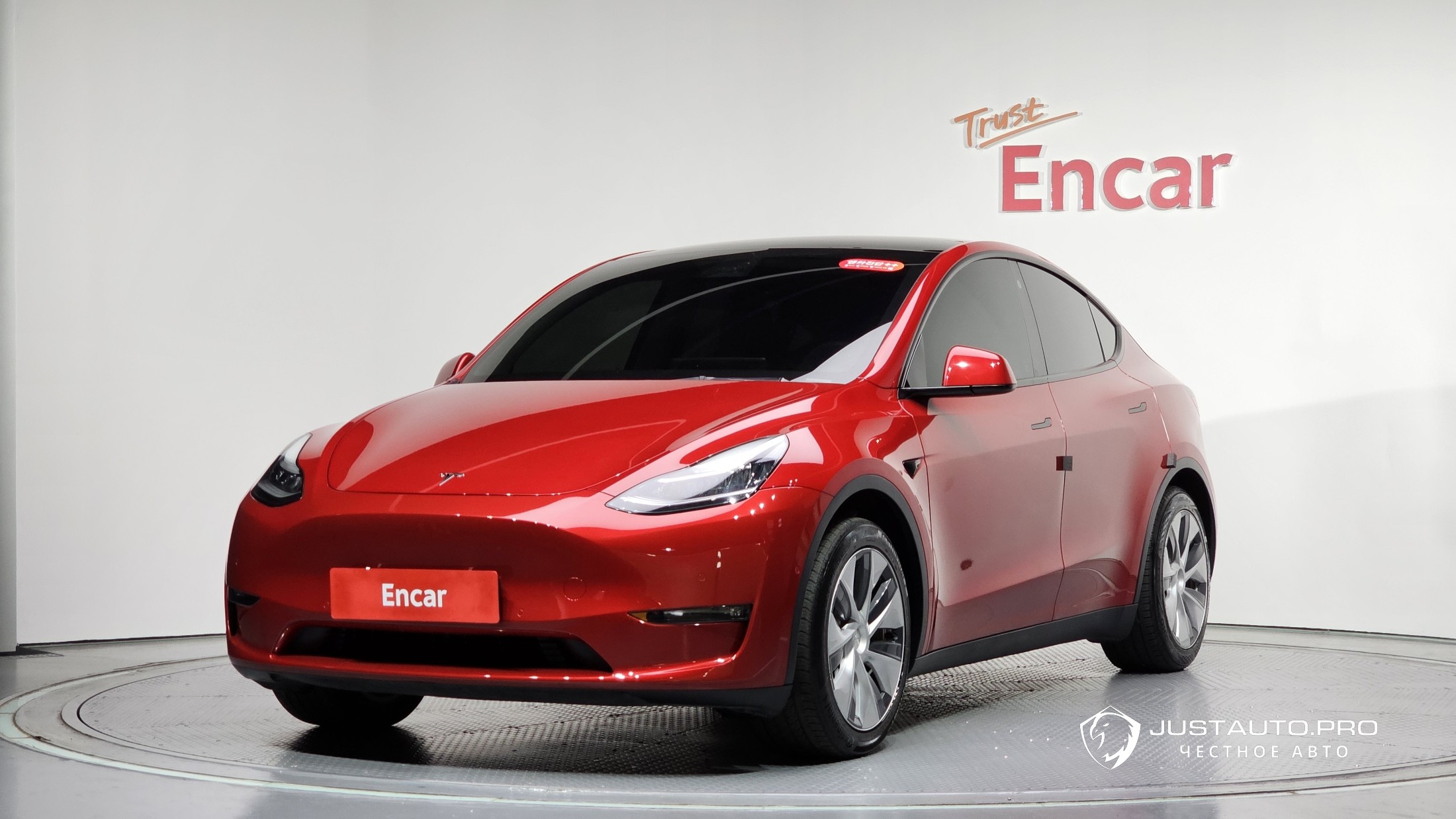 Автомобиль Tesla Model Y