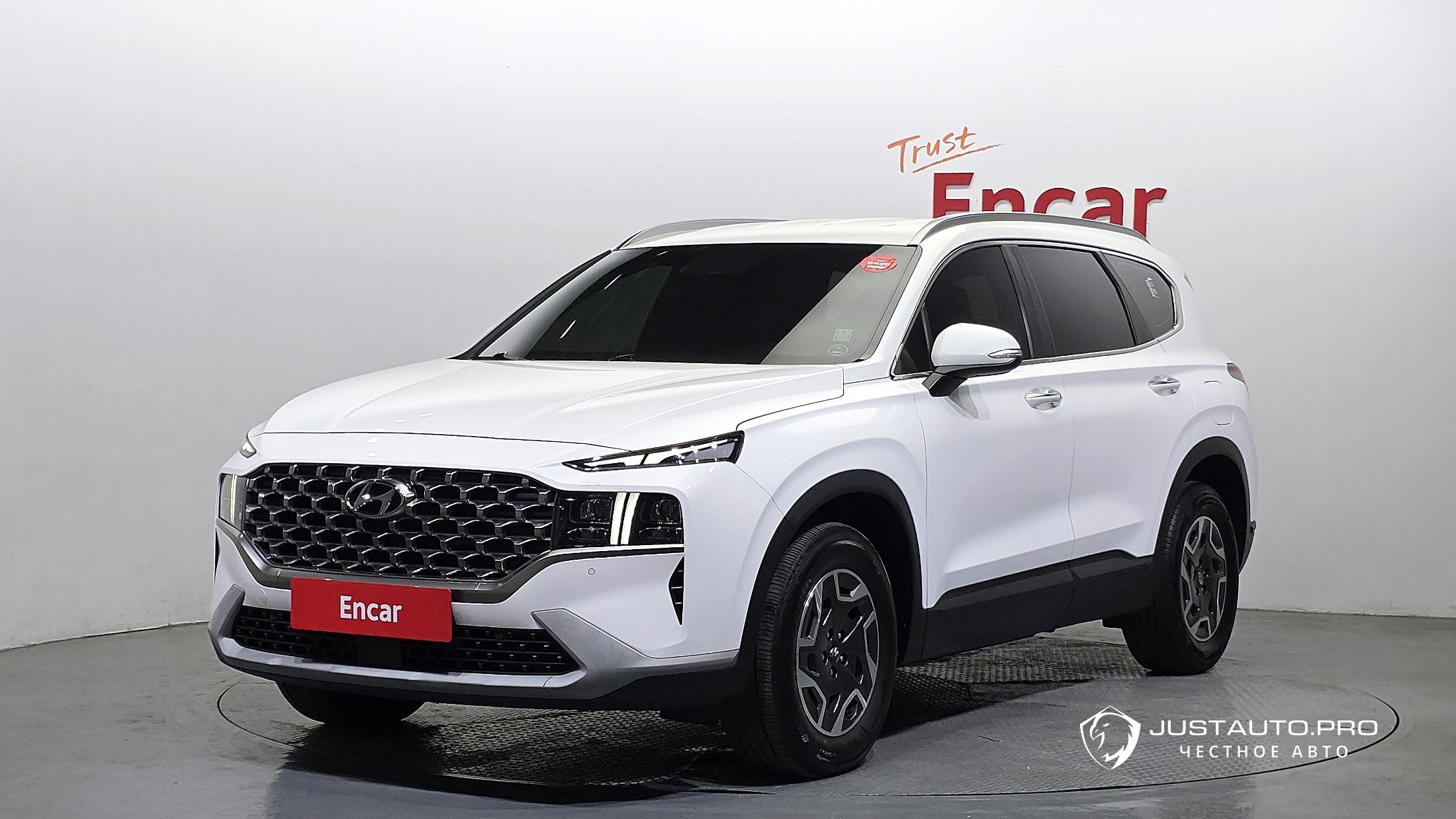 Автомобиль Hyundai Santafe