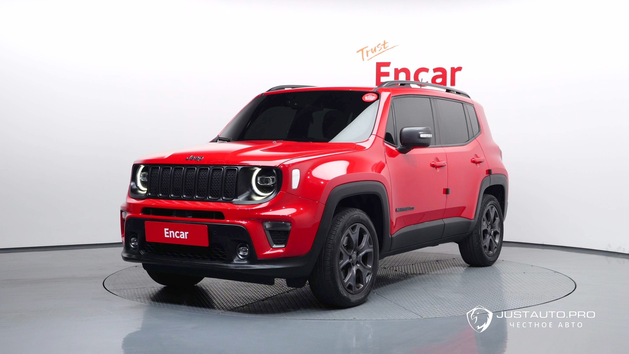 Автомобиль Jeep Renegade