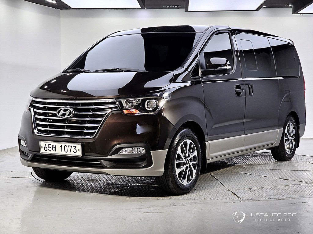 Автомобиль Hyundai Starex