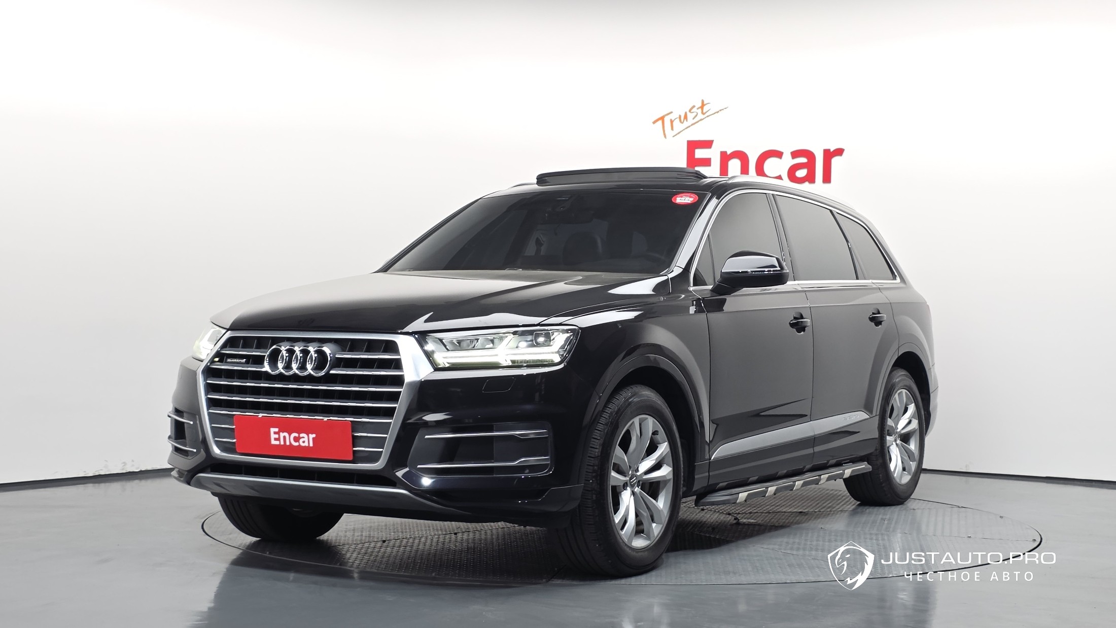 Автомобиль Audi Q7