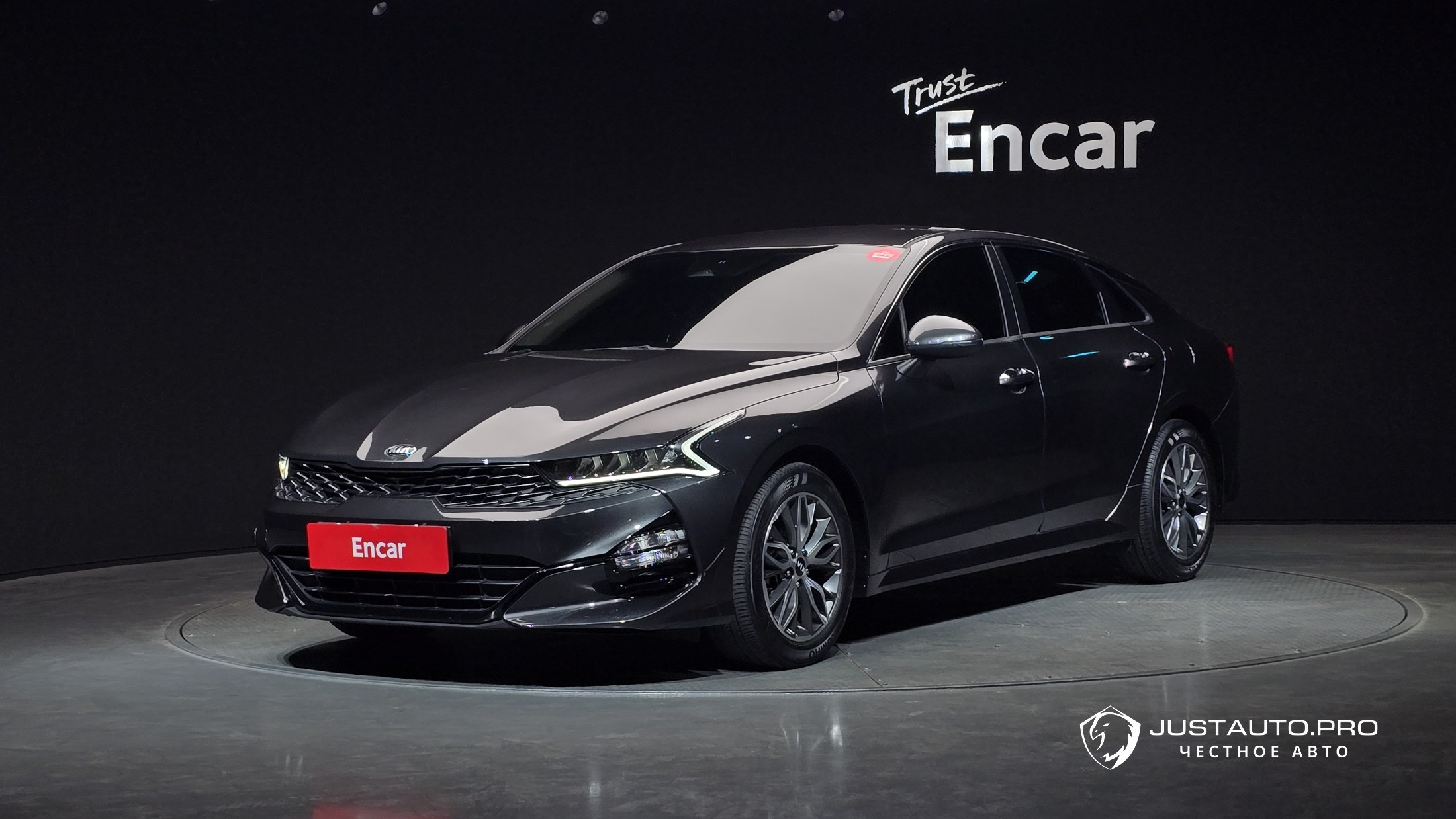 Автомобиль Kia K5